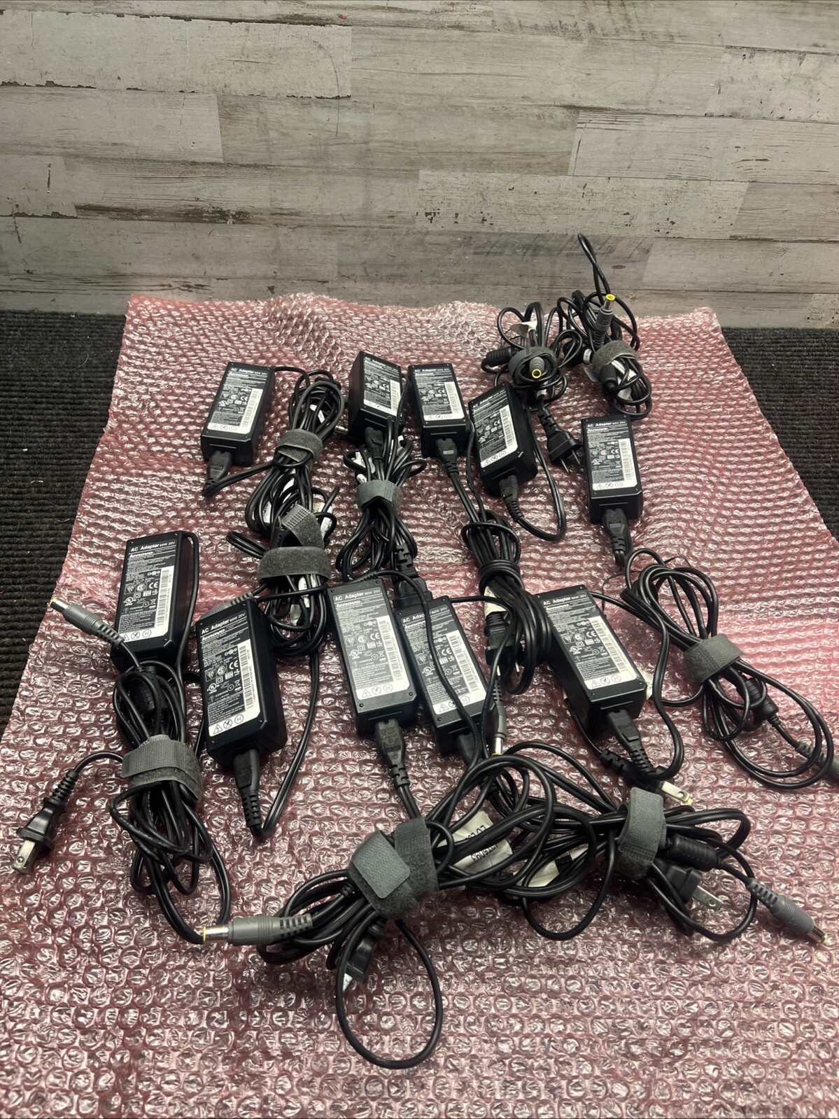 Used Lot 10 Genuine LENOVO 90W  AC Charger Power Adapter 42T4422
