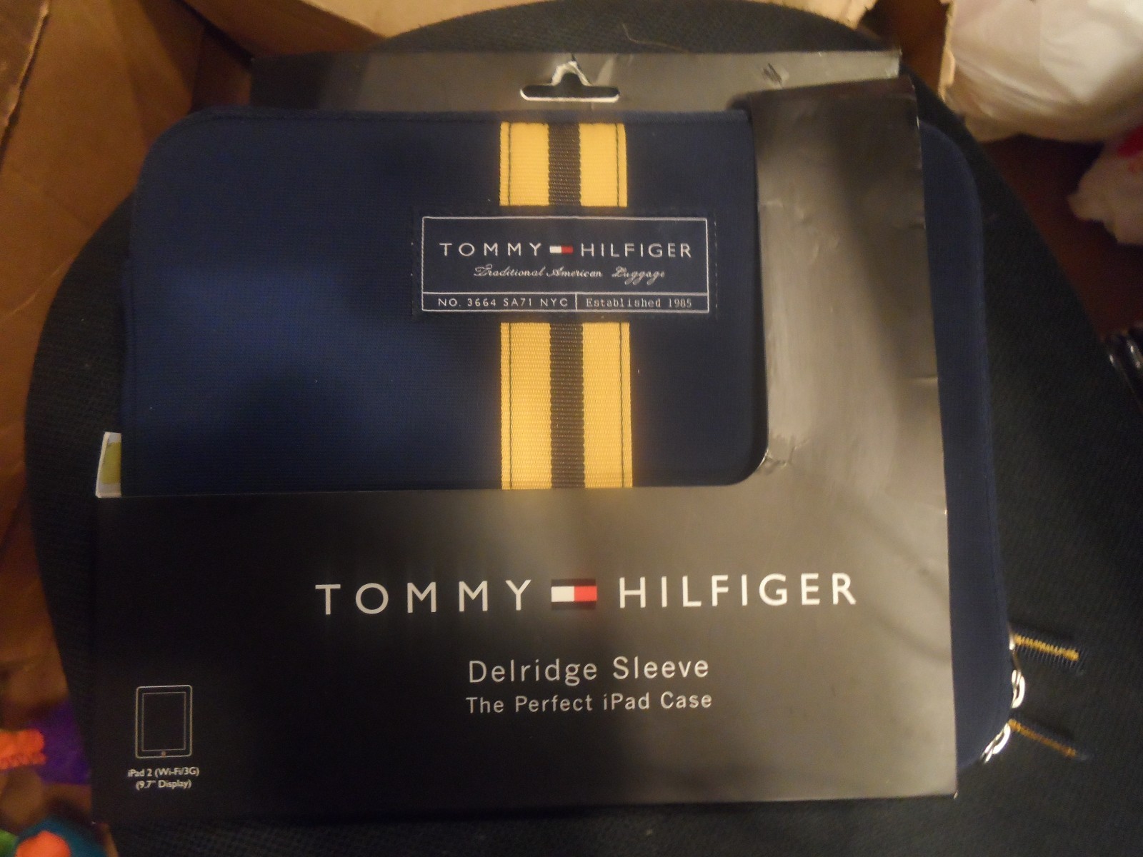 TOMMY HILFIGER DELRIDGE SLEEVE I PAD CASE NEW 