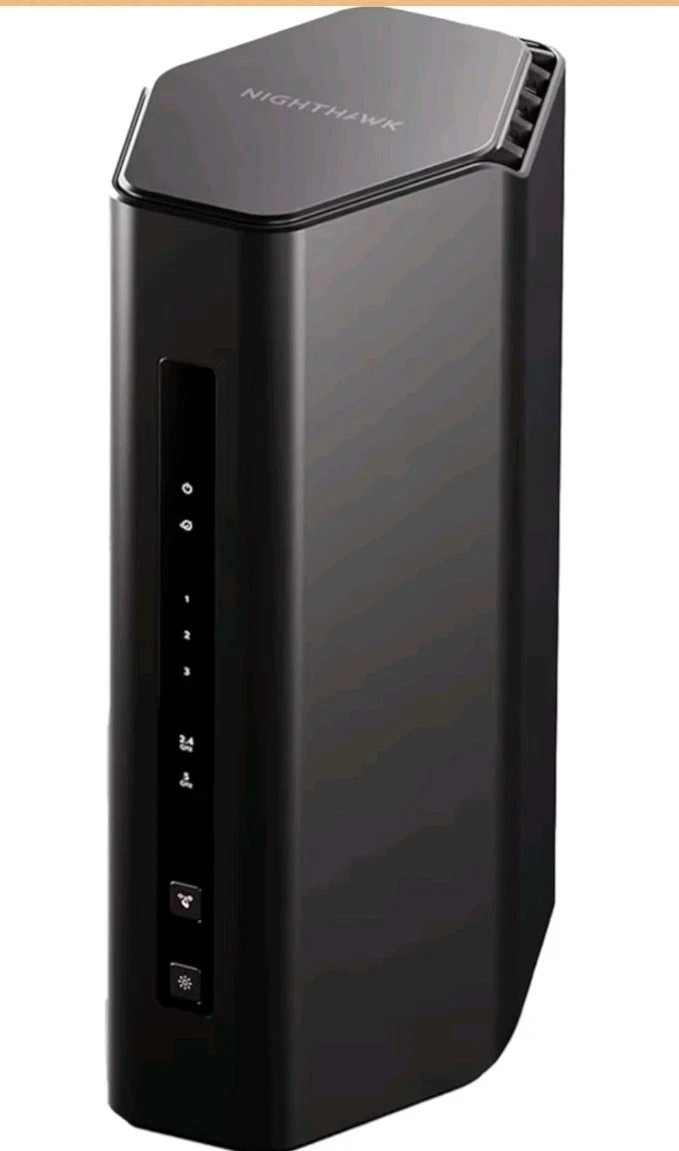 Used NETGEAR Nighthawk RS140 Dual-Band WiFi 7 Router, 5.0 Gbps Speed