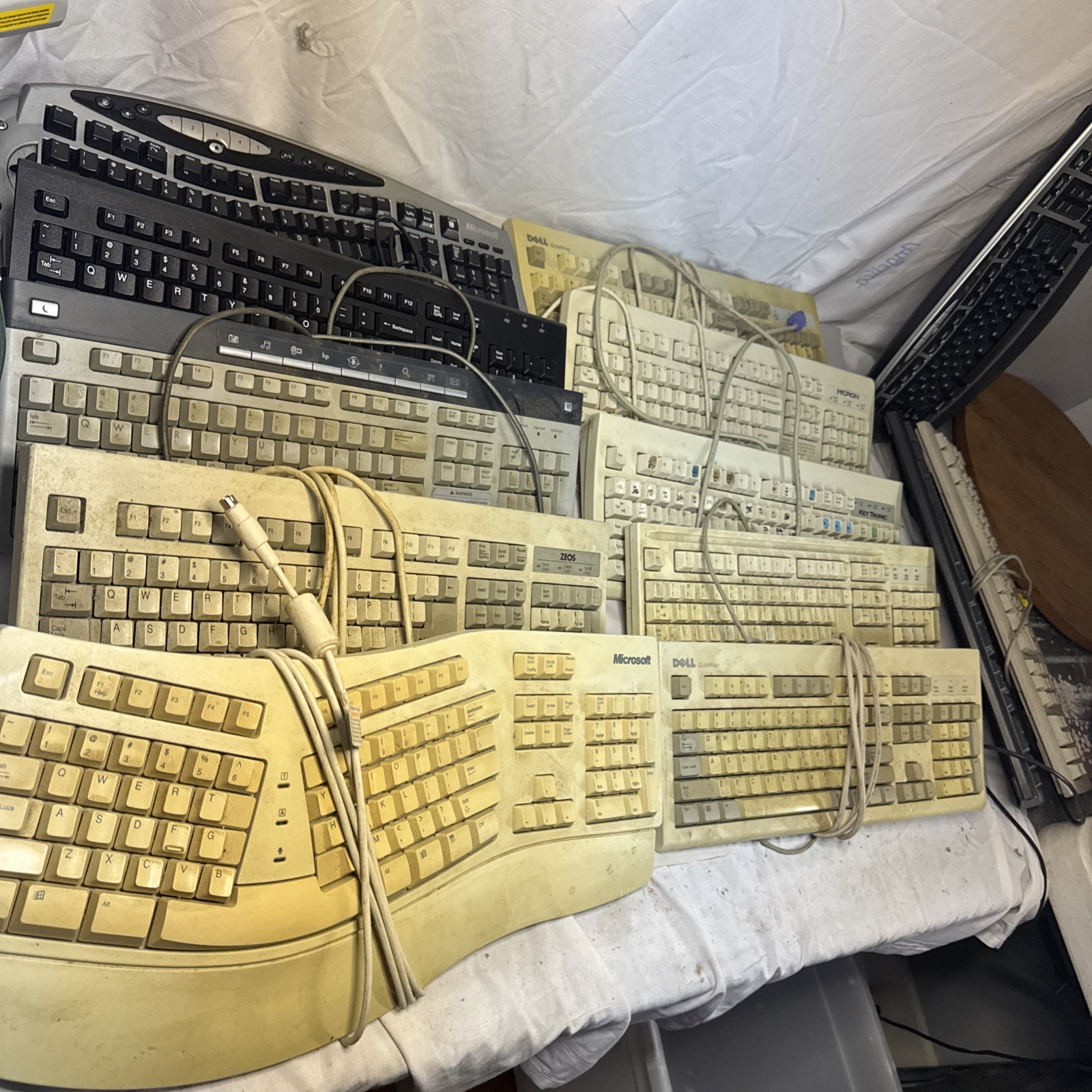 Lot of 13 Vintage Computer Keyboards Microsoft Dell HP NMB PS/2 Wired Untested