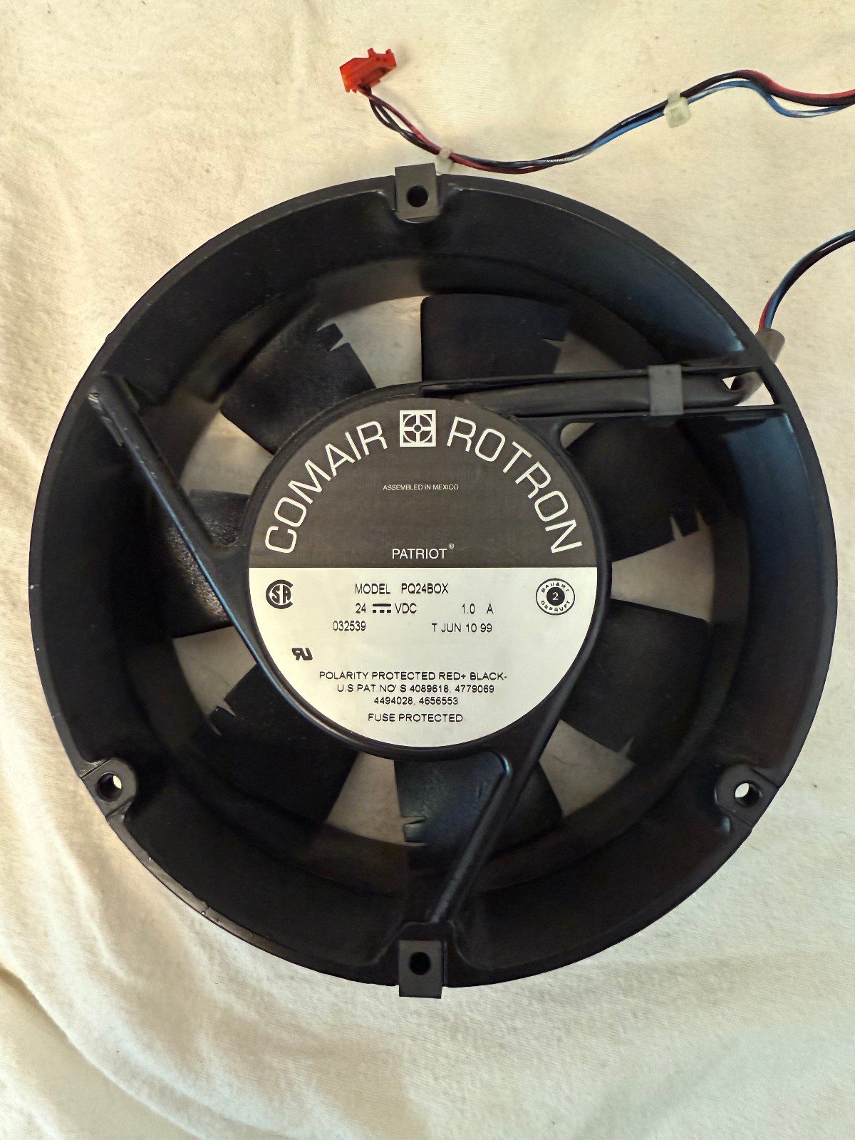 Comair Rotron PQ24BOX Patriot FAN Brushless 24V DC, 1A 3-Wire, 172 mm Diameter