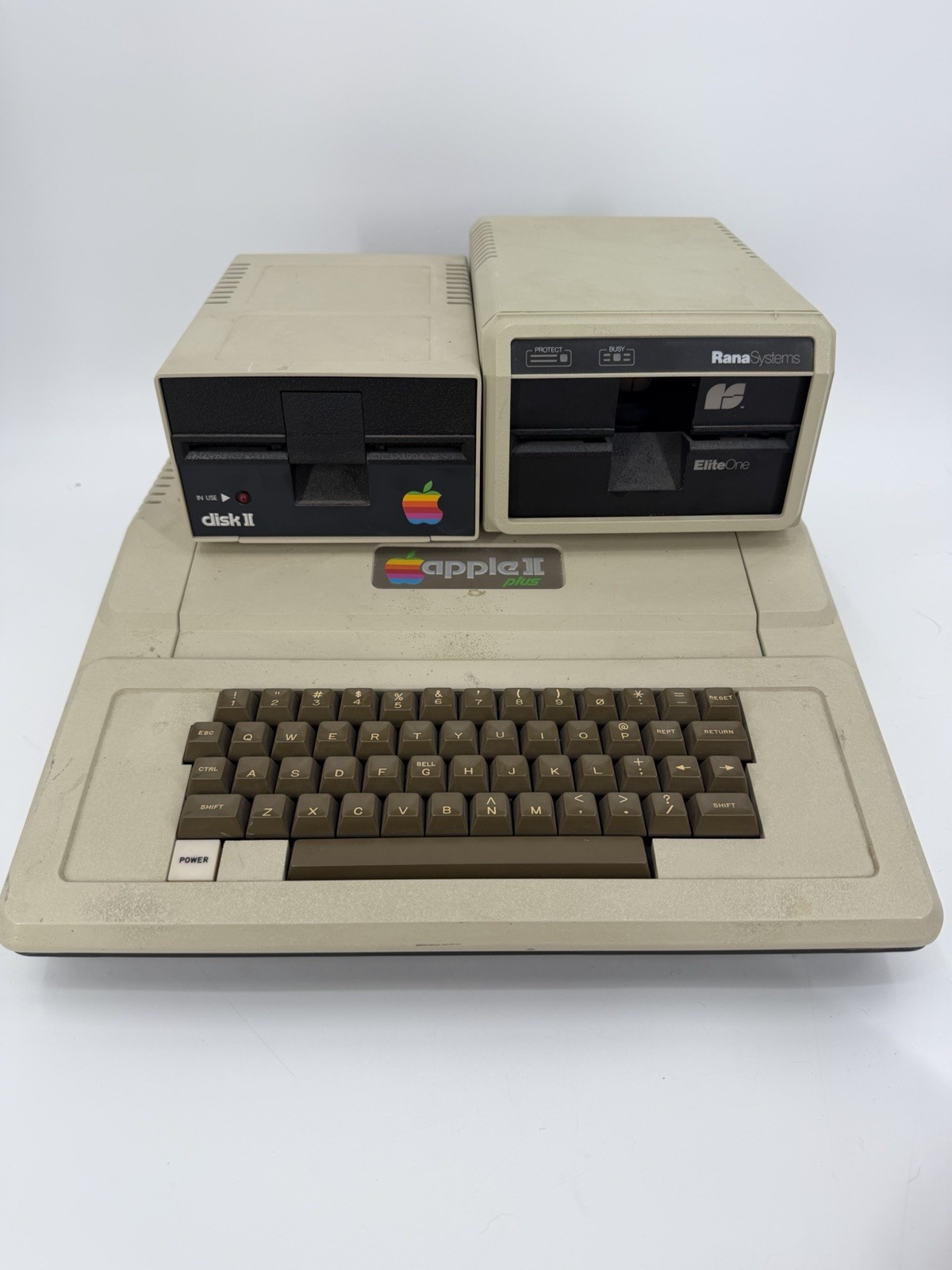 Apple II Plus Model A2S1016 Vintage Computer w/ Disk II Rana System Untested