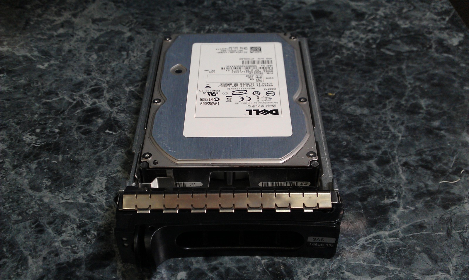 DELL GX198 HITACHI ULTRASTAR 0B22178  147GB SAS 3.5" SERVER HARD DRIVE