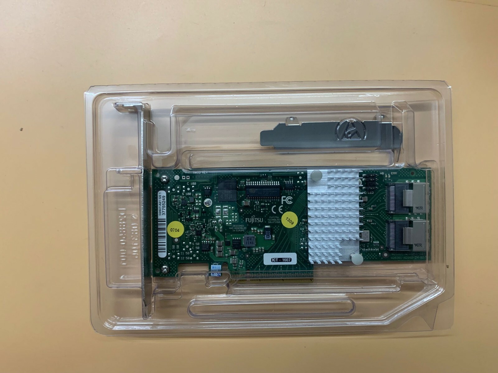 Fujitsu 9211-8i 6Gbps SAS HBA LSI FW:P20 IT Mode ZFS FreeNAS unRAID