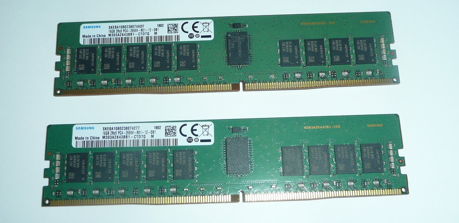 Samsung 32GB (2 x 16GB) PC4-2666V DDR4 ECC Server Memory M393A2K43BB1-CTD7Q