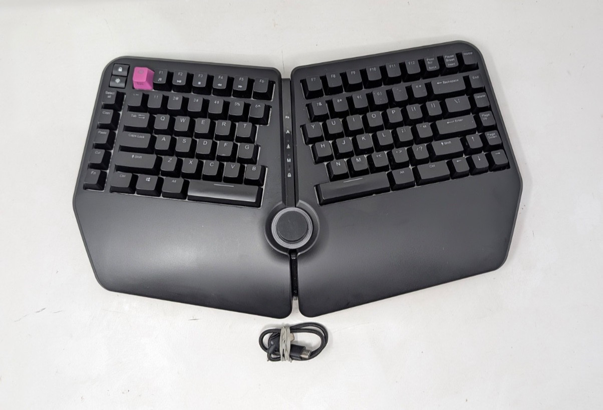 Cloud Nine C959 ErgoTKL Ergonomic Mechanical Keyboard Brown - READ