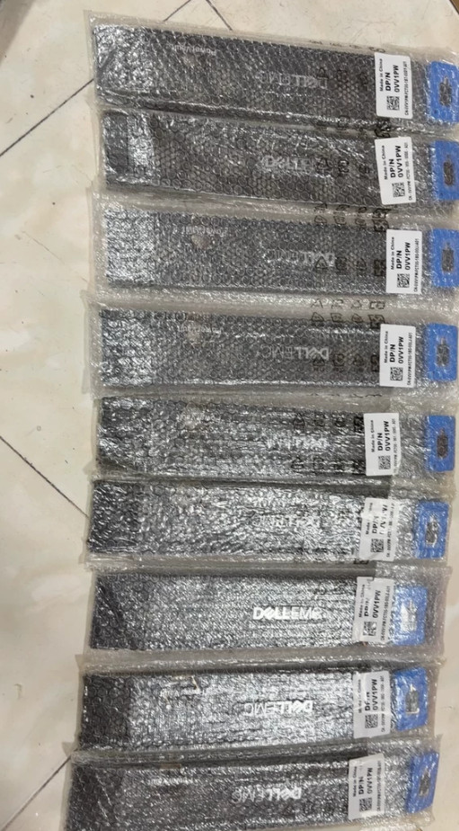 1pcs Dell ME4012/ME4024/M412/M424/ME5012/ME5024/ME512/ME524 bezel w/key 0VV1PW