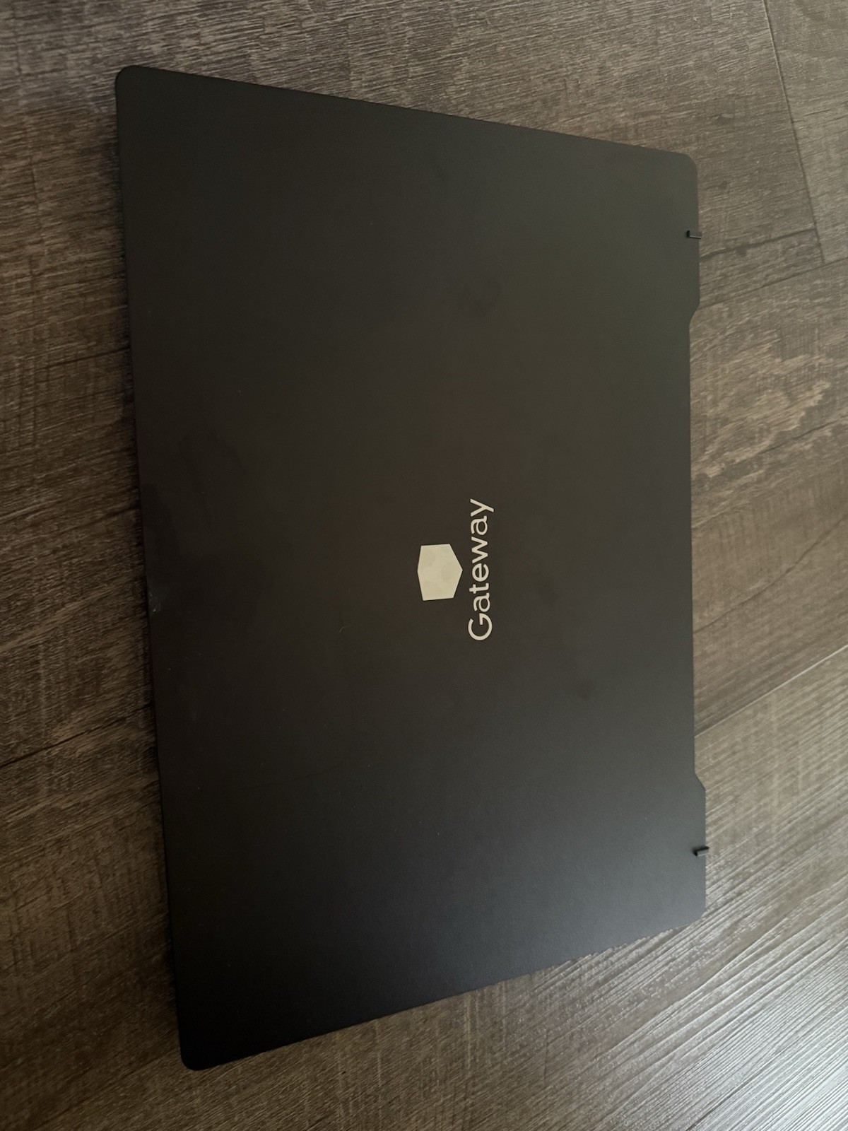 Gateway GWTC71427-BK Win 11 Core i7-1255U 2.60GHz 8GB RAM 512GB SSD 14.1" FHD