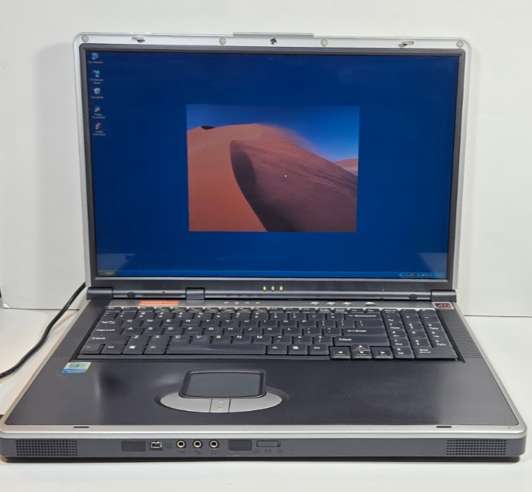 Clevo D47V (Prostar) 17" Laptop/ Intel Pentium 4/ 1GB RAM/ 75GB HDD/ Windows XP