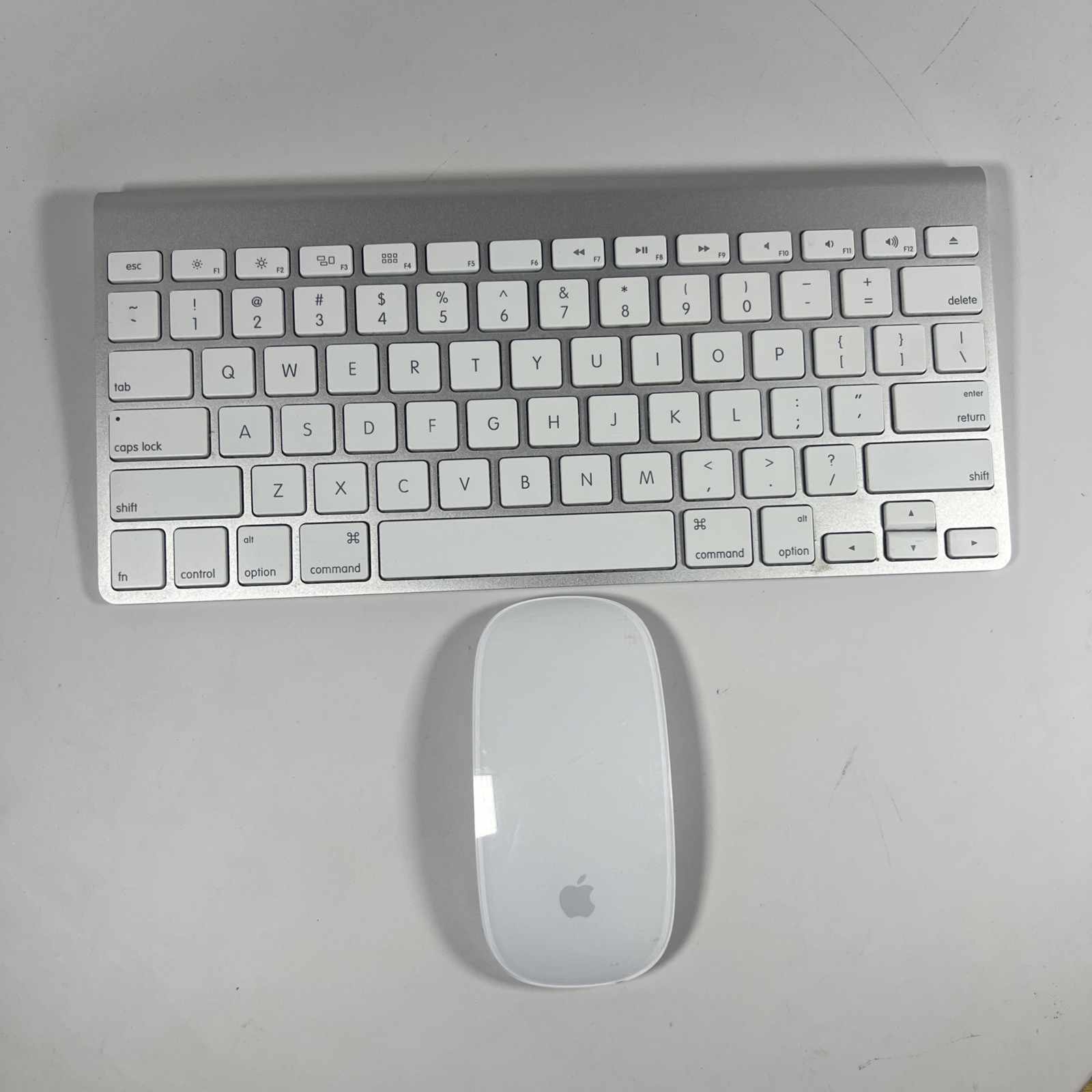 Apple A1314 Wireless Keyboard A1296 Magic Mouse Bluetooth Bundle Set for Mac