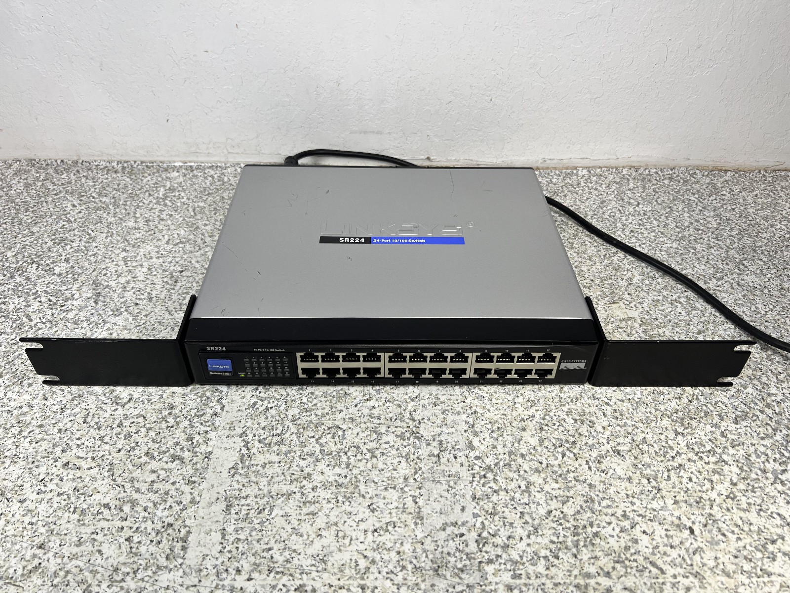 Cisco Linksys SR224 - 24-Port Fast Ethernet Switch (Power Tested)