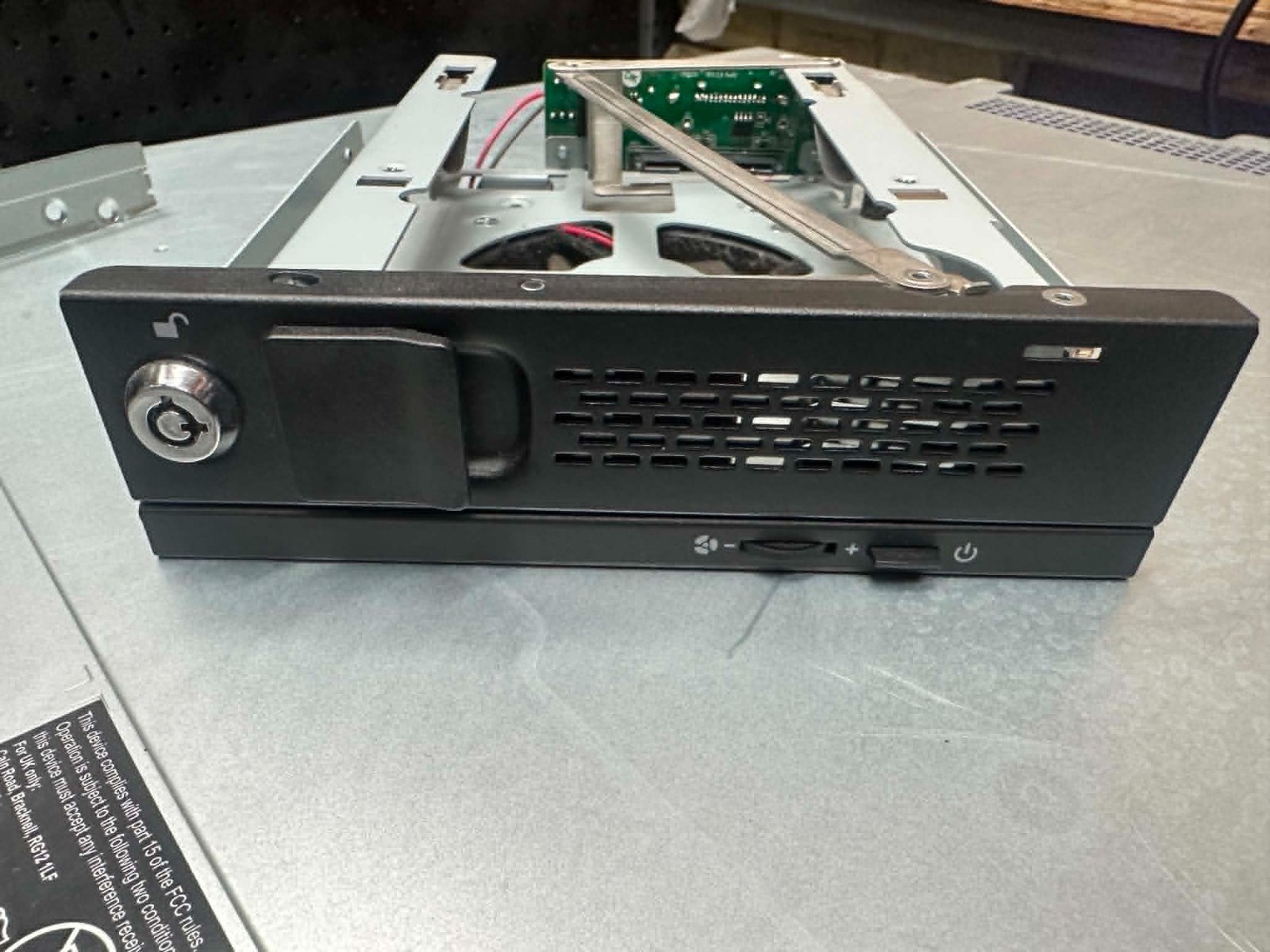 ICY DOCK MB171SP-B TurboSwap 3.5" SATA Hot Swap Mobile Rack 5.25" Bay