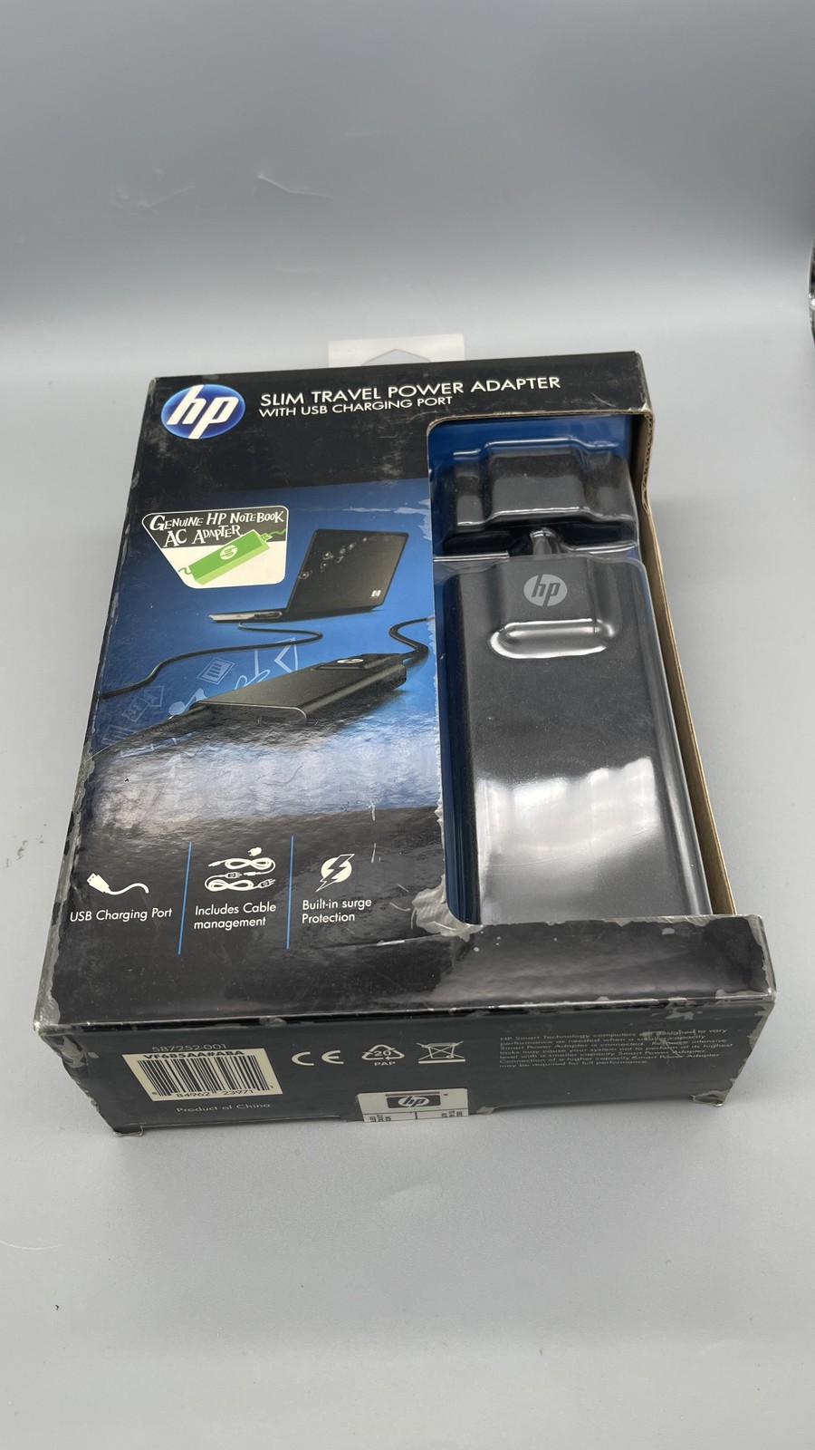 HP Slim Travel Power Adapter VF685AA