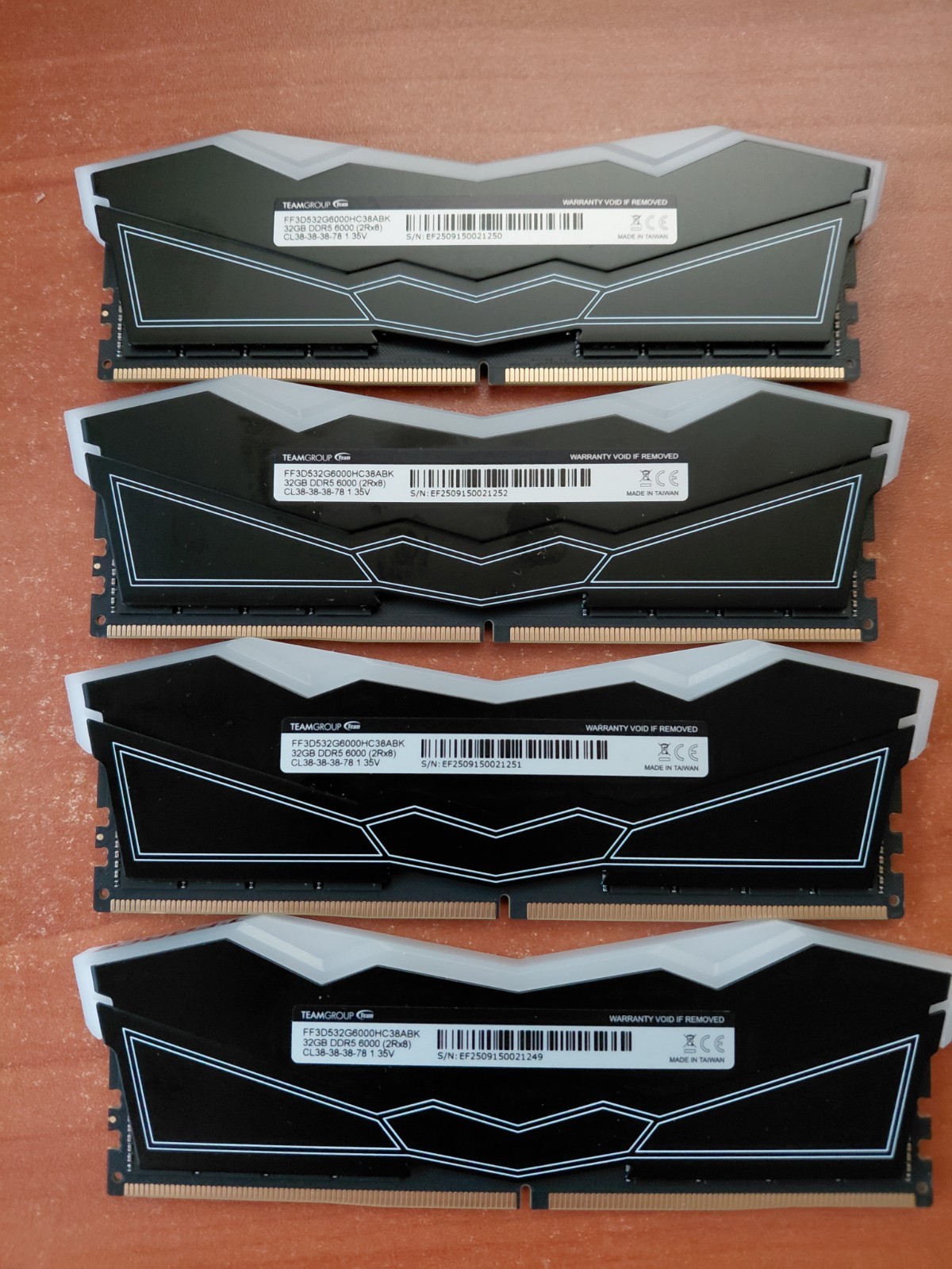 128GB (4x32GB) Team Group DDR5-6000 RAM Desktop UDIMM (FF3D532G6000HC38ABK)