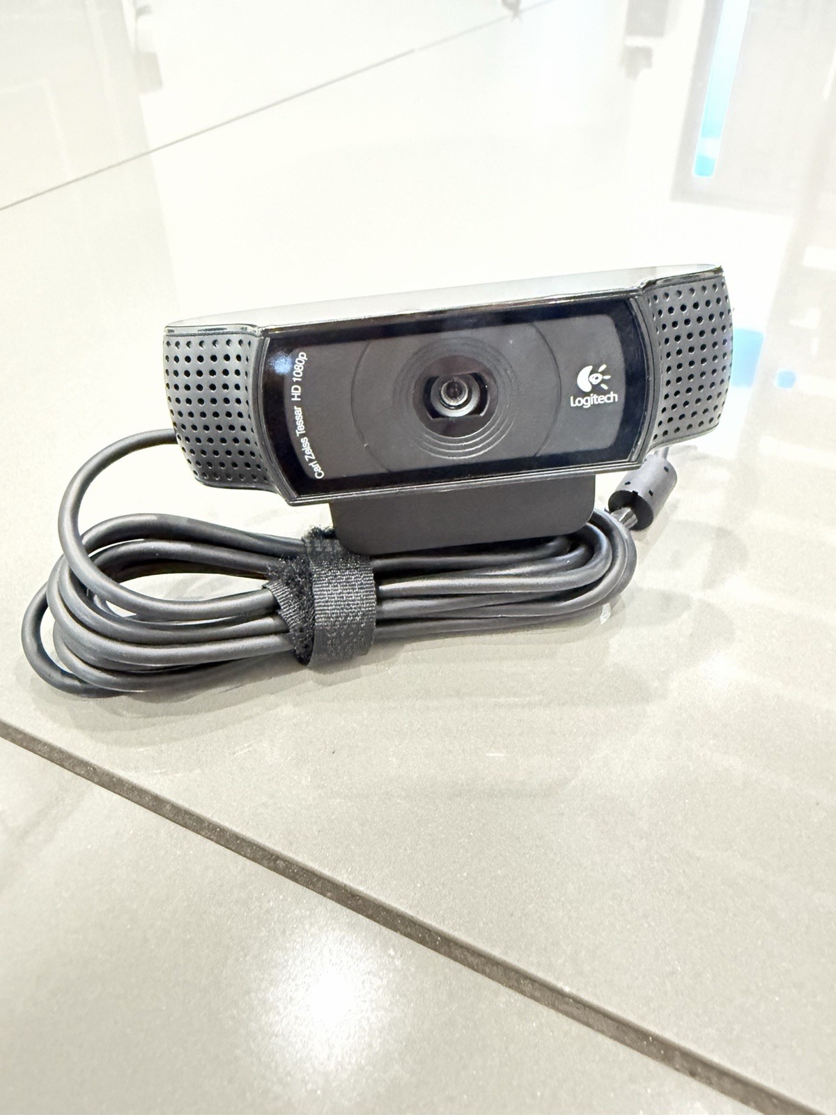 Logitech V-U0028 Webcam Carl Zeiss Tessar Lens 1080P Full HD