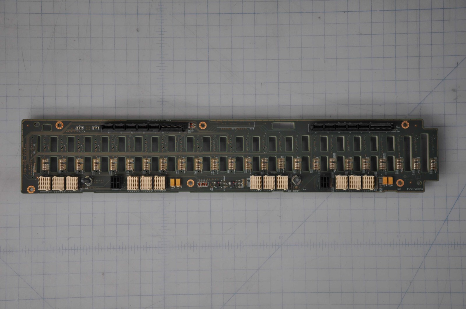 NETAPP DS2246 24 SFF Backplane Midplane Board Grade A 111-00717+E0