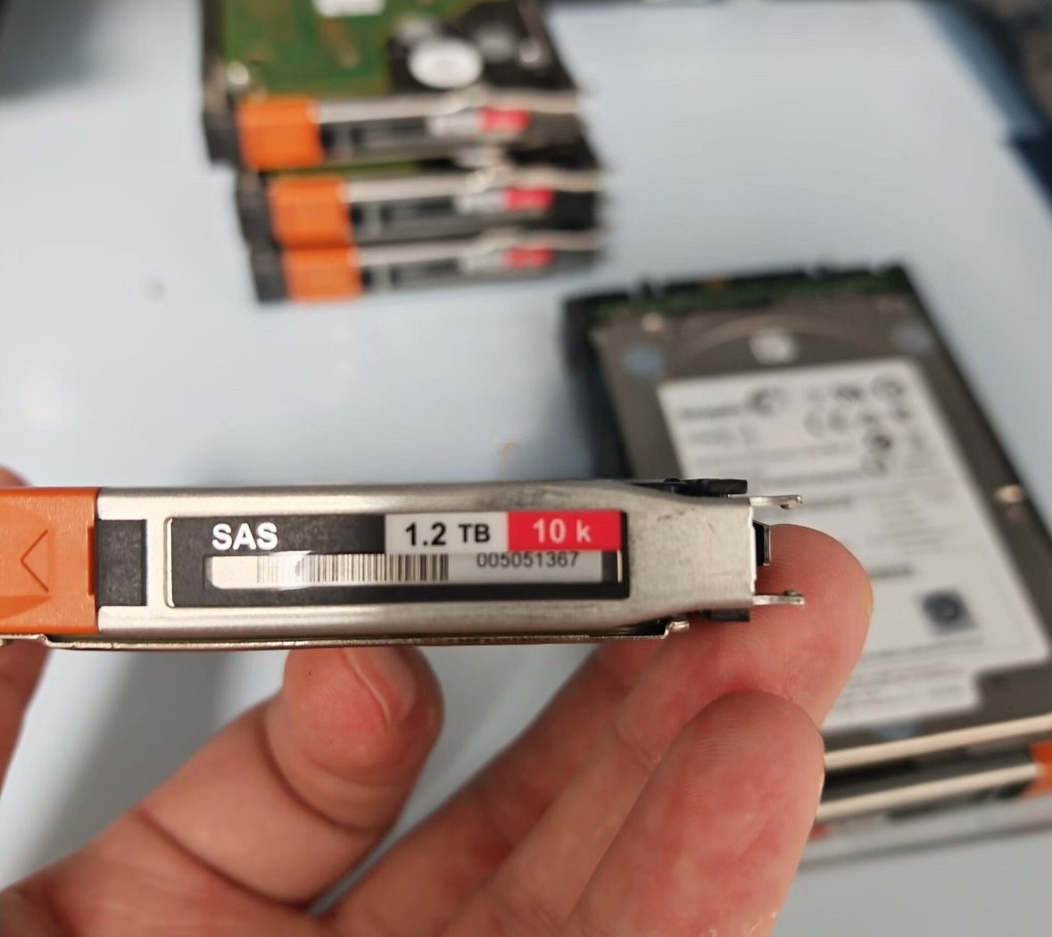 EMC 005051368 005051367 1.2TB 10K 12Gb SAS 2.5'' UNITY DAE VMAX HARD DRIVE HDD