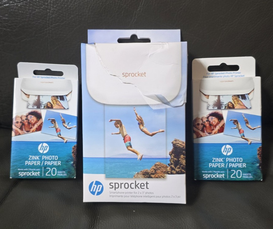 HP Sprocket 100 Portable White X7N07A Photo Printer Bluetooth + 2X Zink Refills