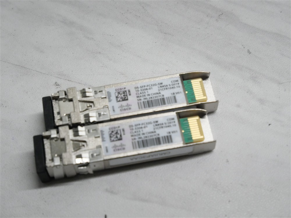 Lot of 2 Genuine Cisco DS-SFP-FC32G-SW 32G FC SFP+ 10-3206-01