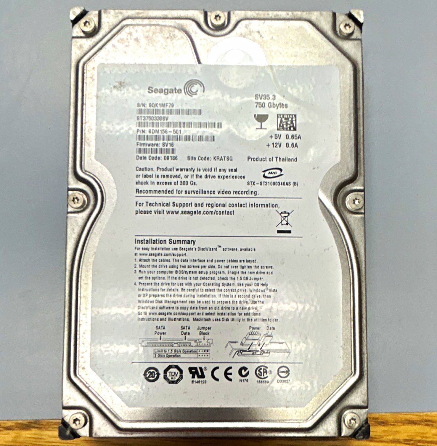 Seagate SV35.3 ST3750330SV 750GB 3.5" SATA 7200RPM 32MB Surveillance