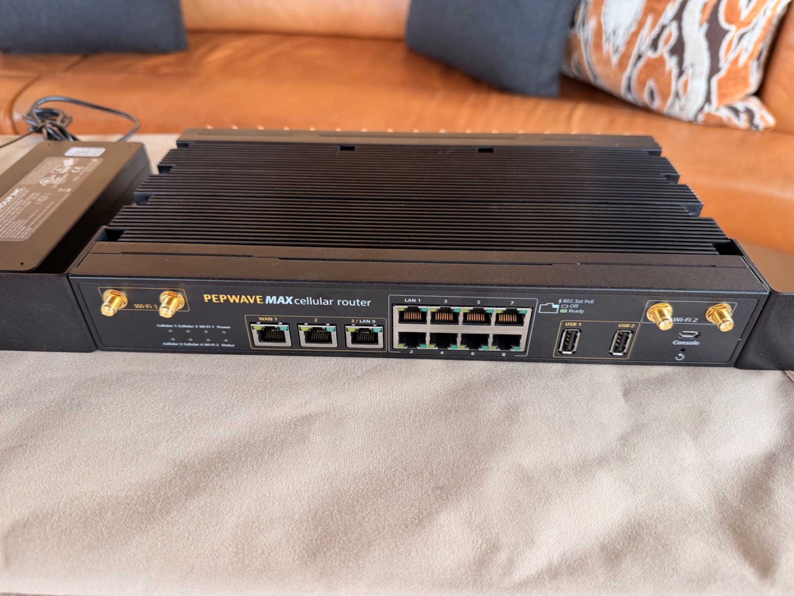 Peplink Pepwave MAX HD4 MBX 5G Quad Cellular Router MAX-HD4-MBX-5GH-T