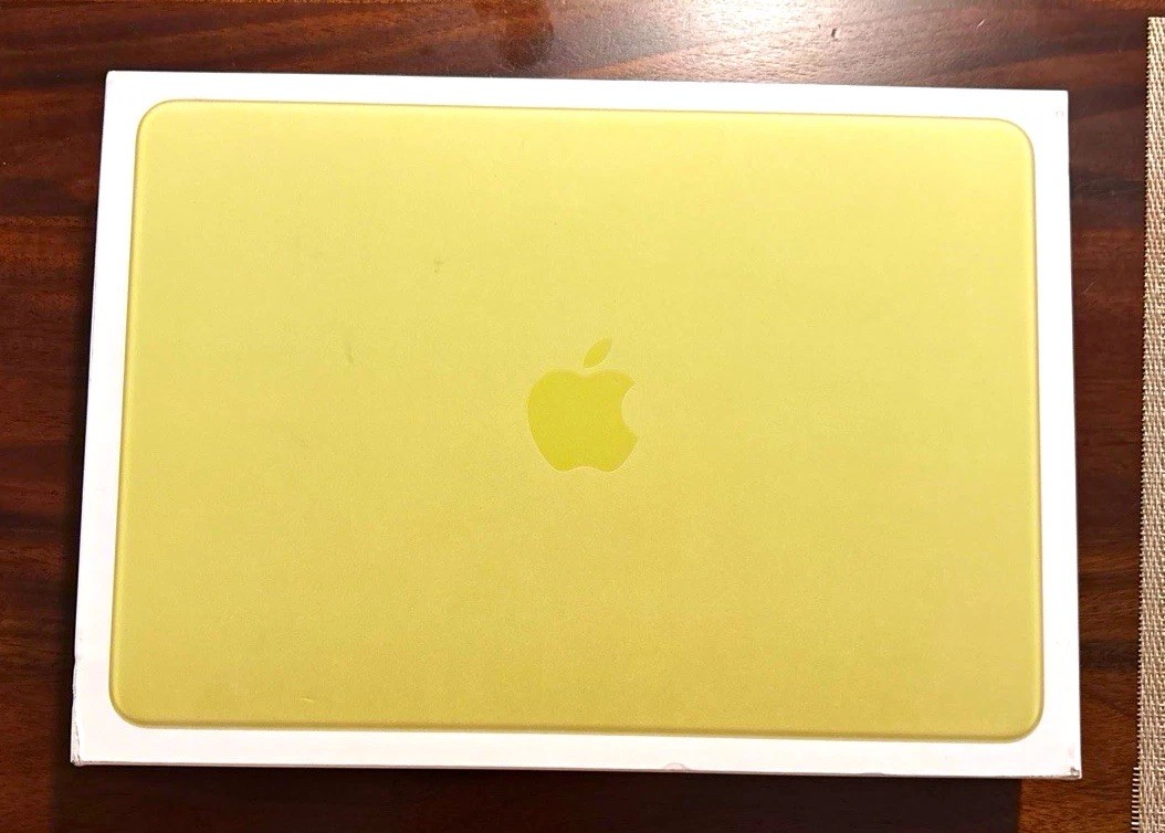 SEALED Apple MacBook Neo 13in Apple Neo Chip 8GB 256GB SSD Yellow macOS