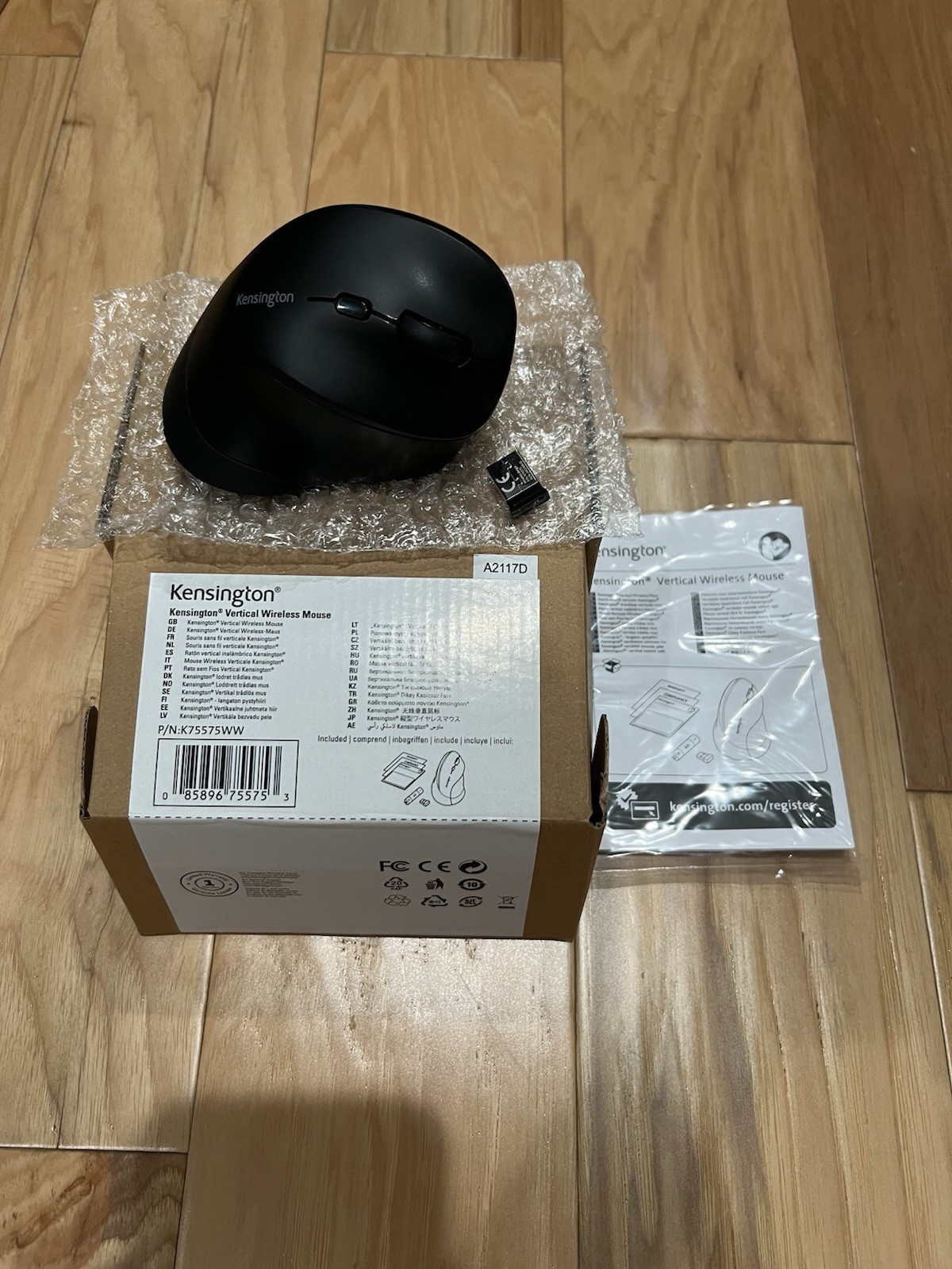 Kensington Ergonomic Vertical Wireless Mouse K75575WW A2117D Used Once