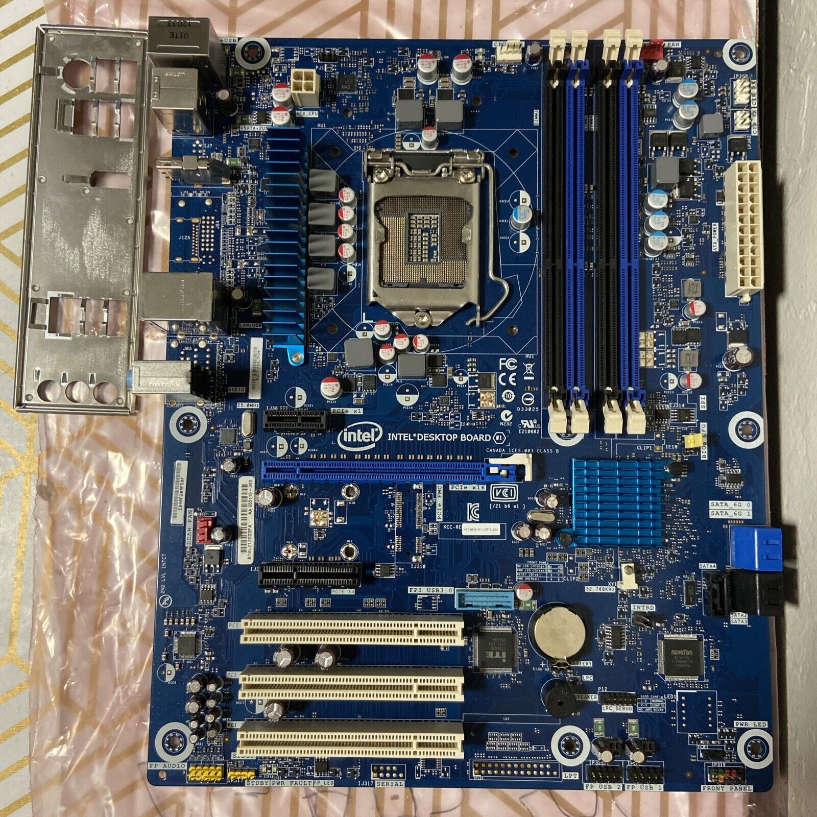 Intel DZ77SL-50K Desktop PC ATX Motherboard LGA1155 Z77 Express Chipset + I/O