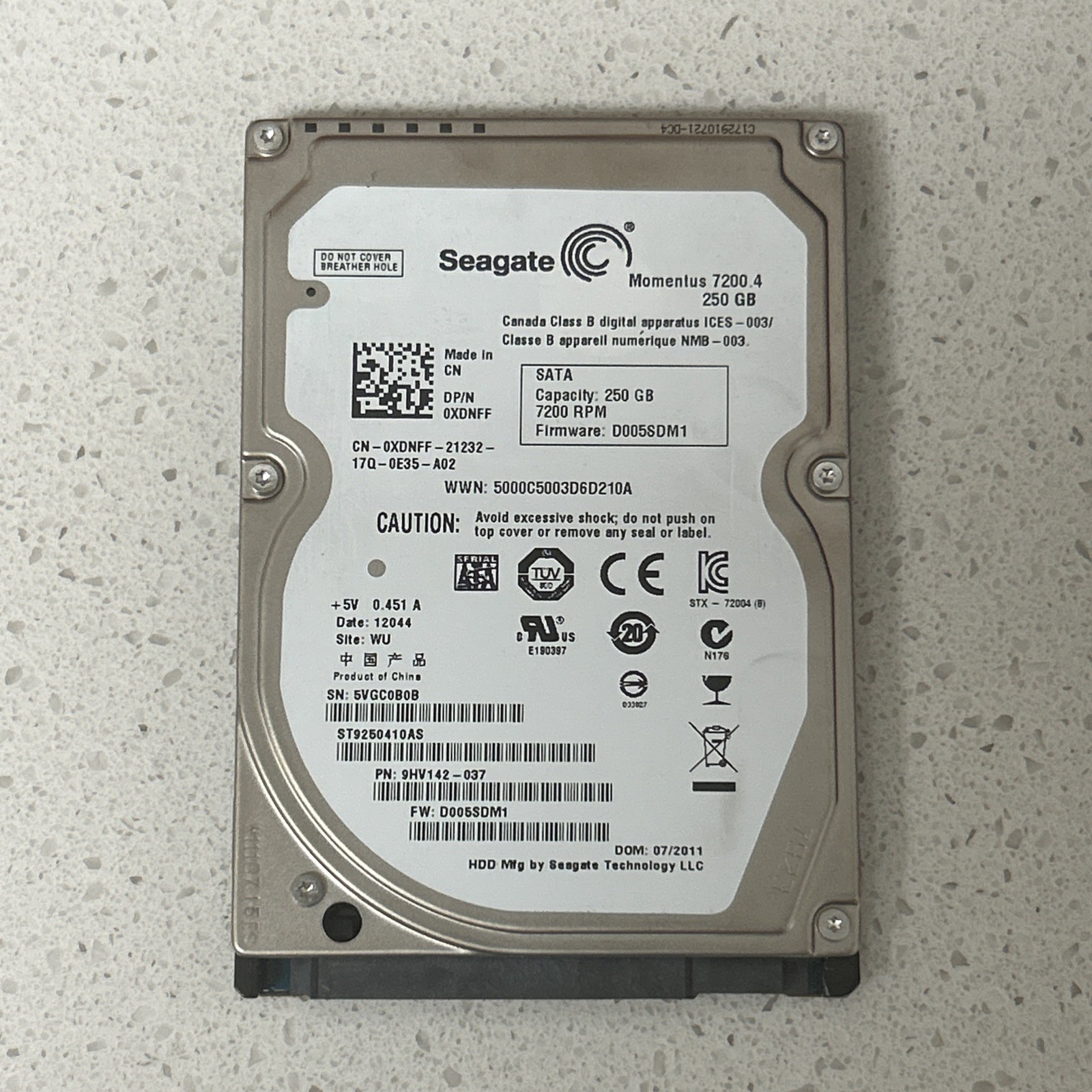 Seagate ST9250410ASG, 250GB 7200 RPM SATA Hard Drive DP/N: 0C385R 
