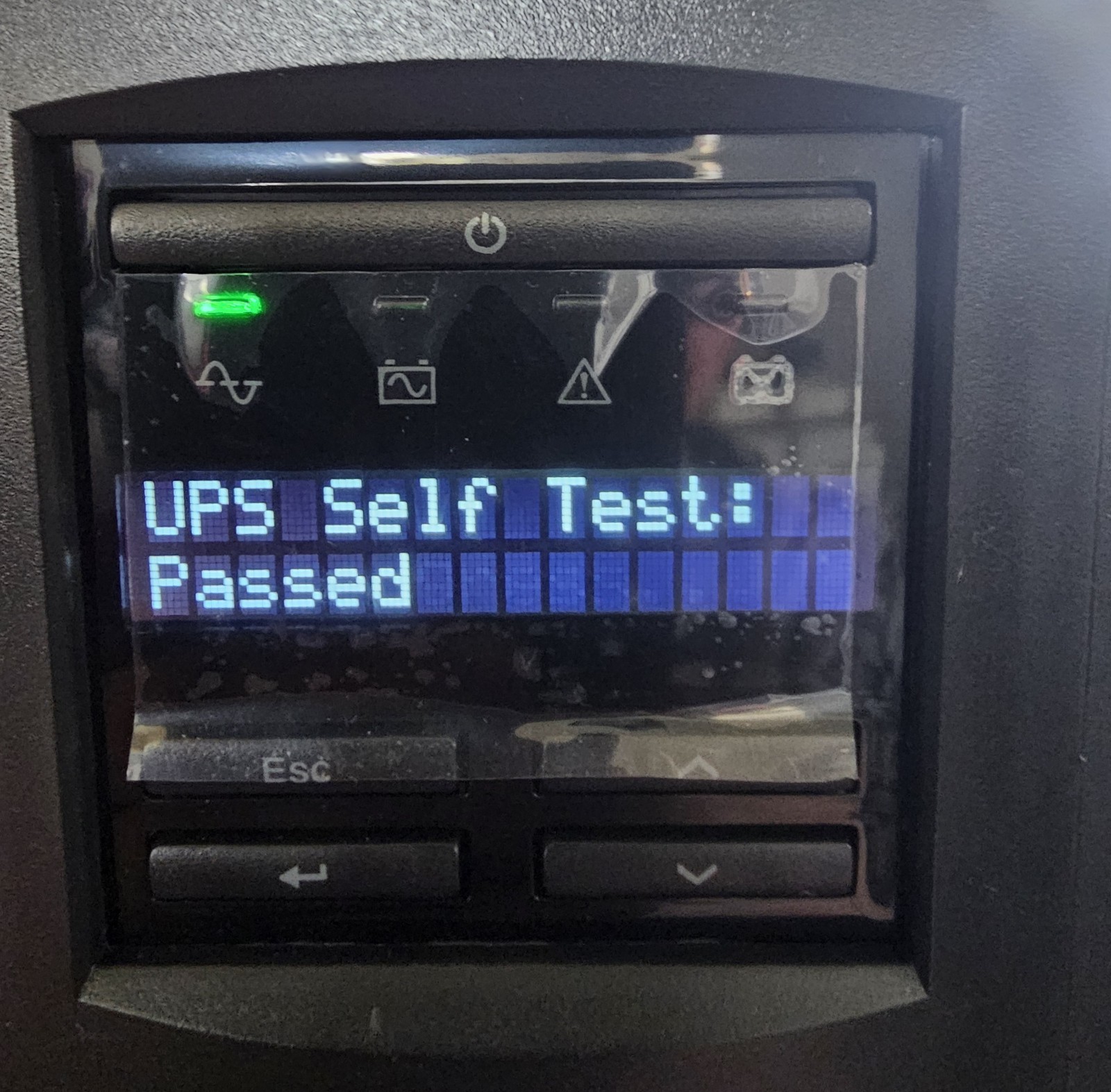 APC SMT1000 Smart-UPS 120 VAC 1000/1500va NEW OPEN BOX, NEW BATTERIES, TESTED.