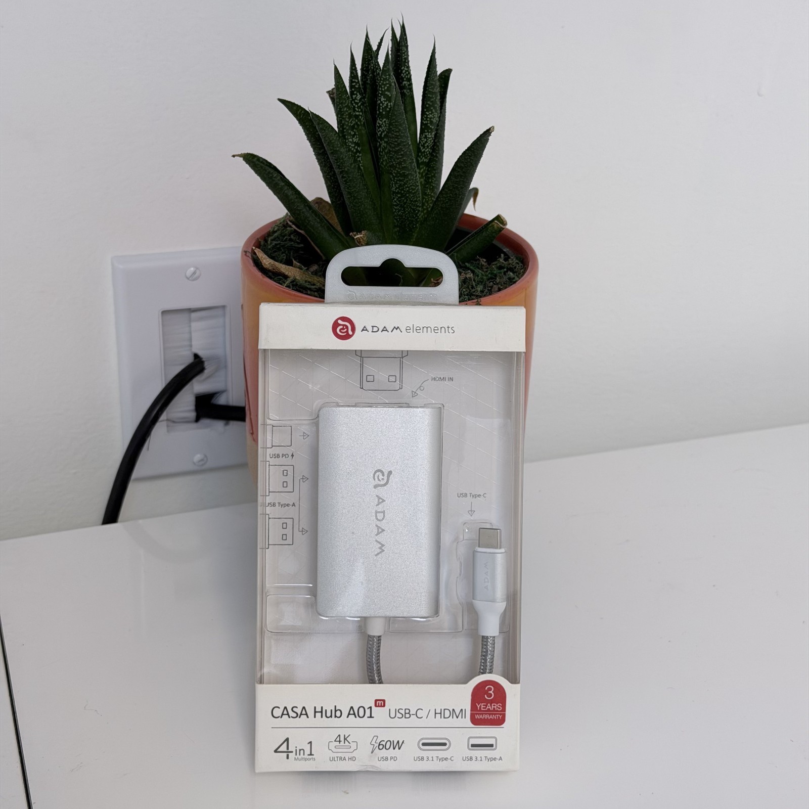 New ADAM elements CASA Hub A01m 4-in-1 Multiport Hub Silver