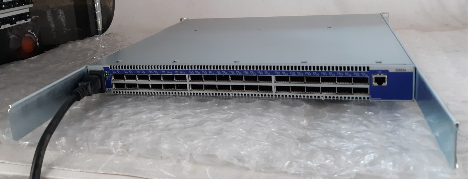 Mellanox IS50XX 36-Port 40Gb/s QSFP Switch w/ Ears + Cord