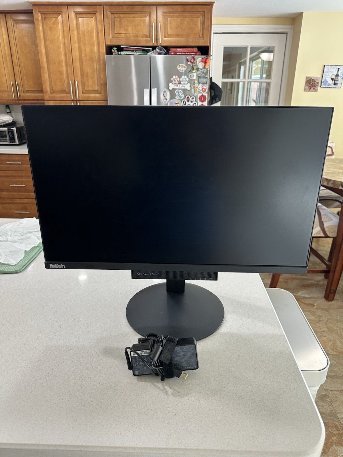 Lenovo Thinkcentre 24” Monitor Model: TIO24D MTM: 10LL-PAR6-WW DOM: 2017-03-20.