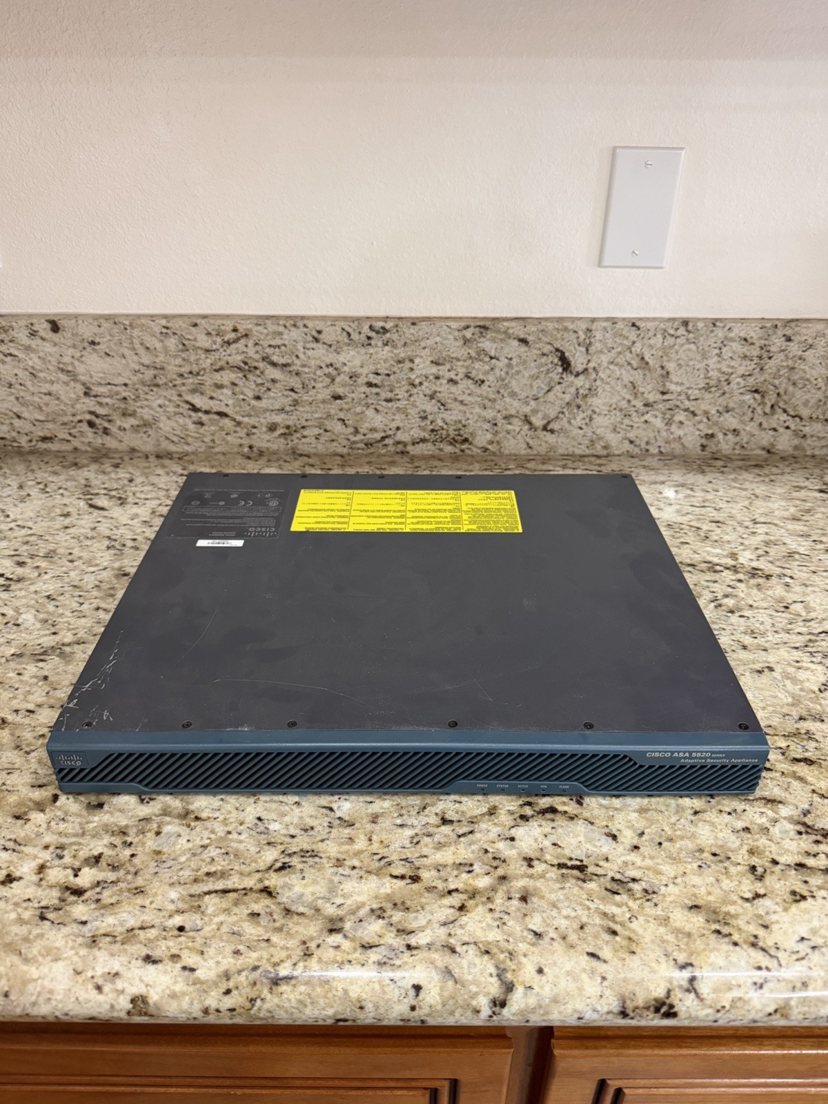 Cisco ASA 5520 Series ASA5520-K8 V02 Adaptive Security Appliance