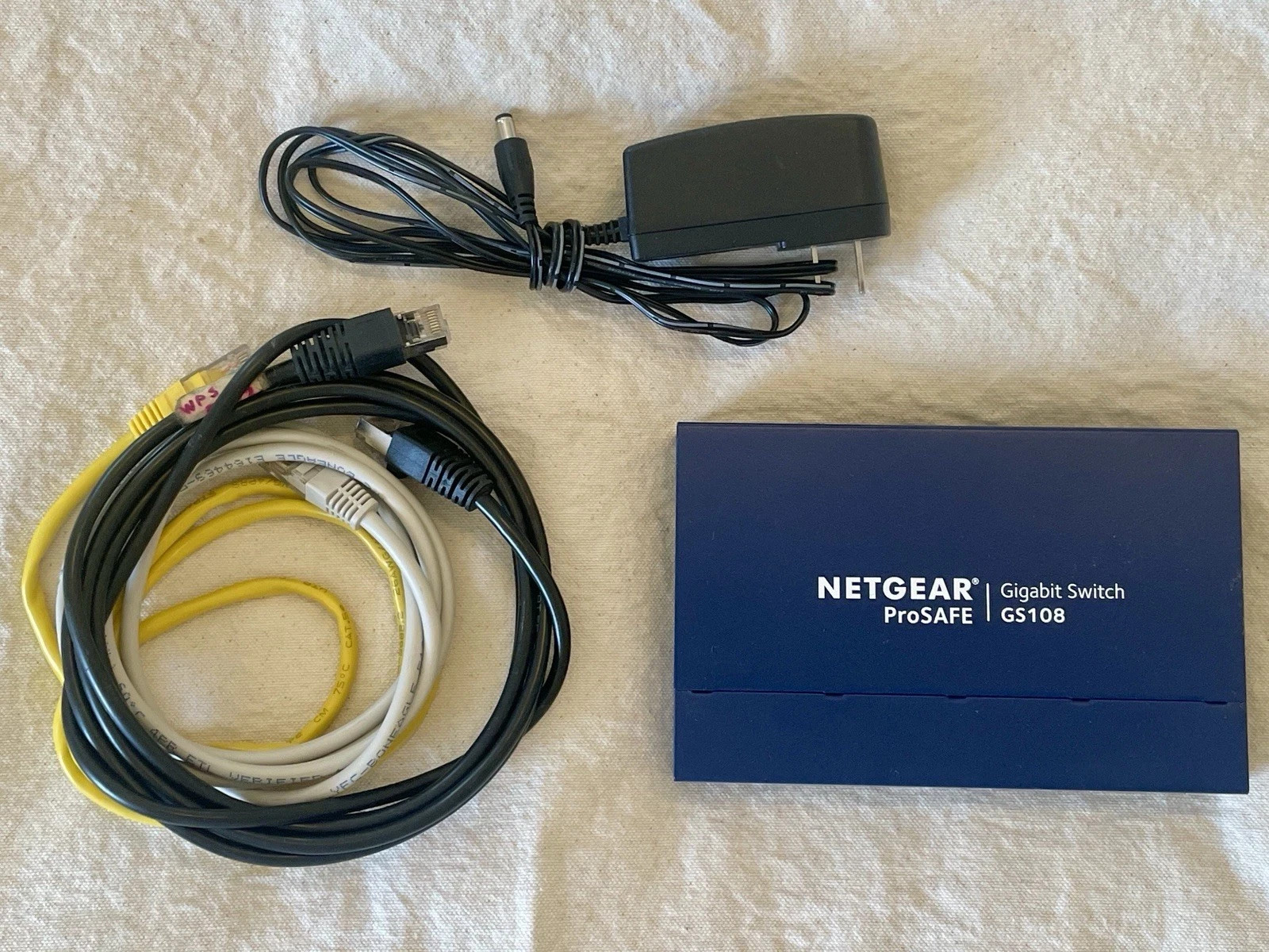 NETGEAR ProSAFE 8-Port Gigabit Network Switch GS108v4 100% 4 Charity