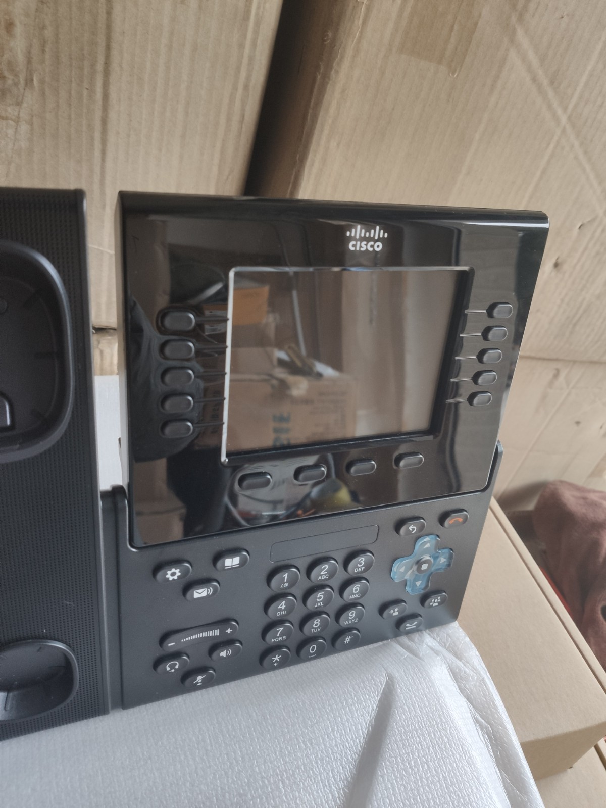 Brand New Cisco 9951 Unified IP Phone CP-9951-C-CAM-K9 VoIP Phone with Camera