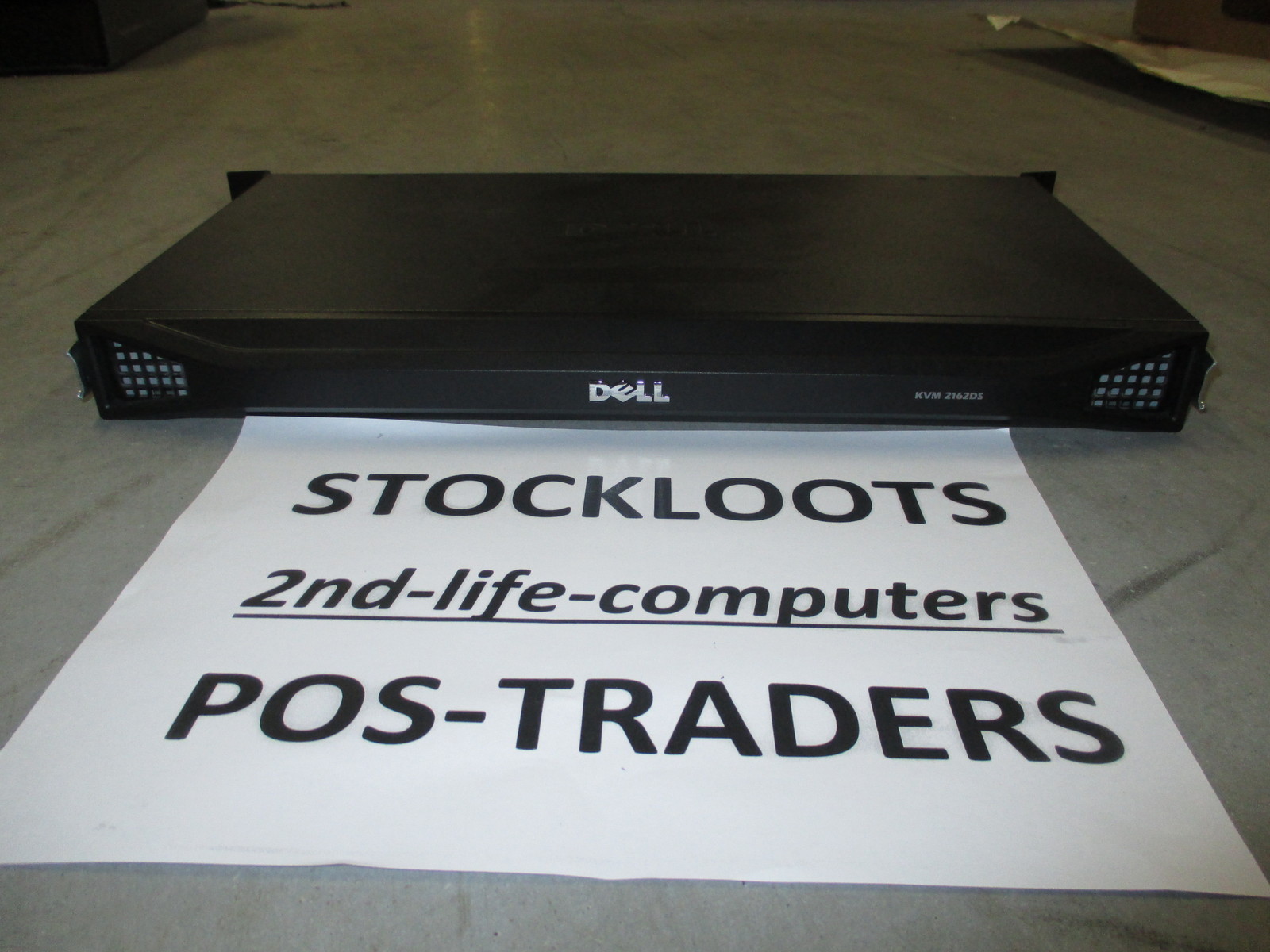 Dell PowerEdge 2162DS 16-Port KVM Server Console Switch