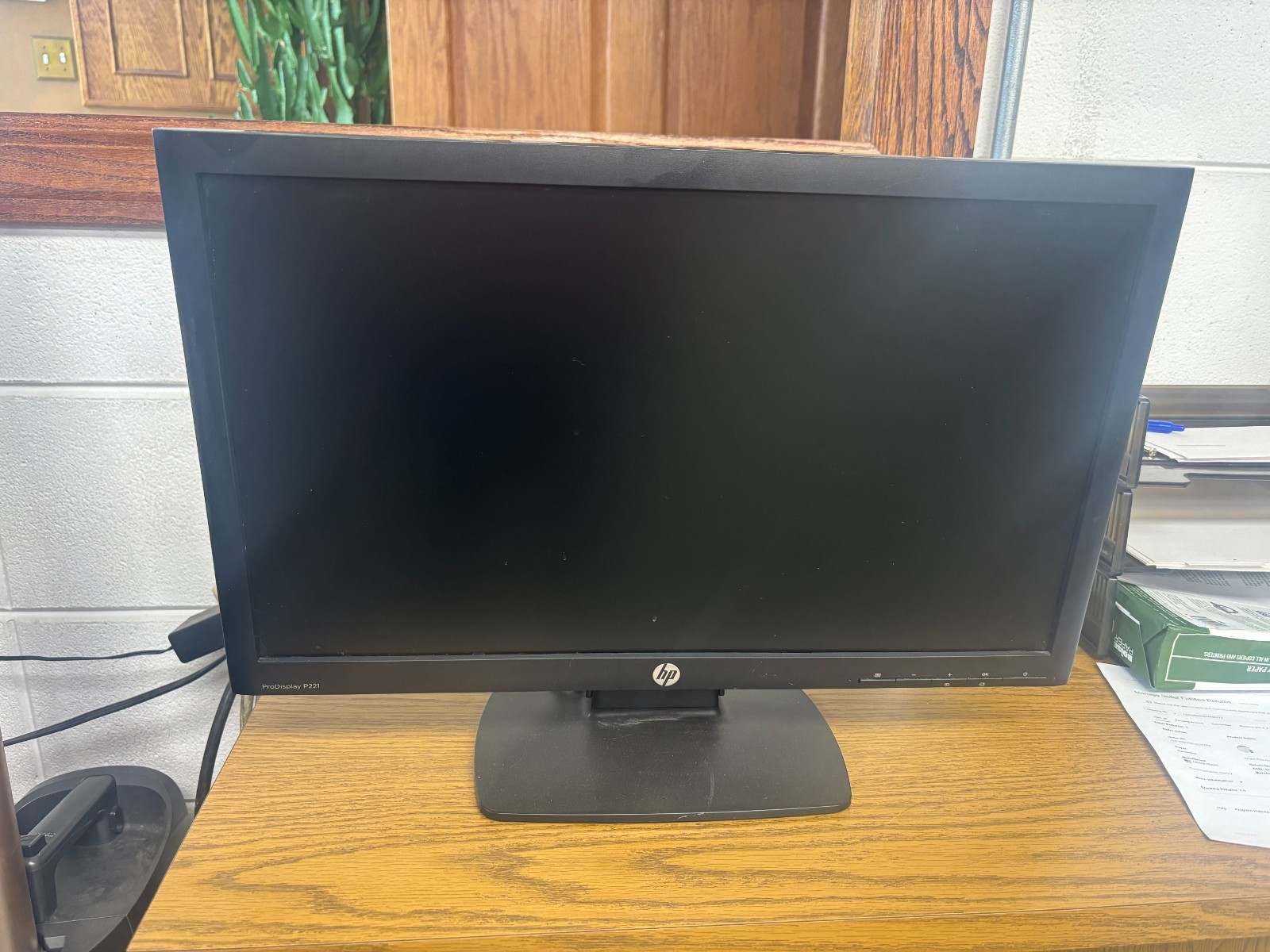 HP ProDisplay P221 21.5" Full HD Monitor (C9E49A) VGA/DVI LED 1080p Tested