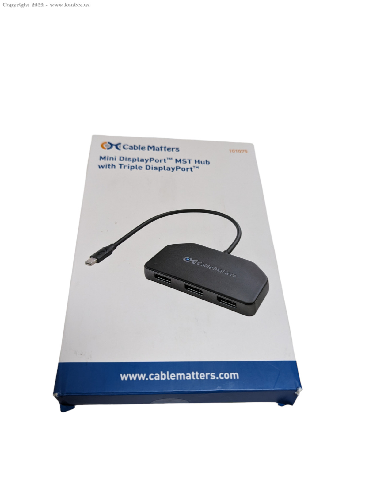 Cable Matters 101075 3-Port Mini Displayport MST Multi-Monitor Hub