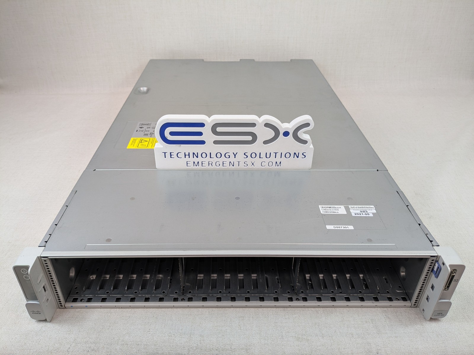Cisco UCSC-C240-M5SX 2U 24 SFF Barebones CTO Server – 2x Heatsink, 1x 1050W PSU