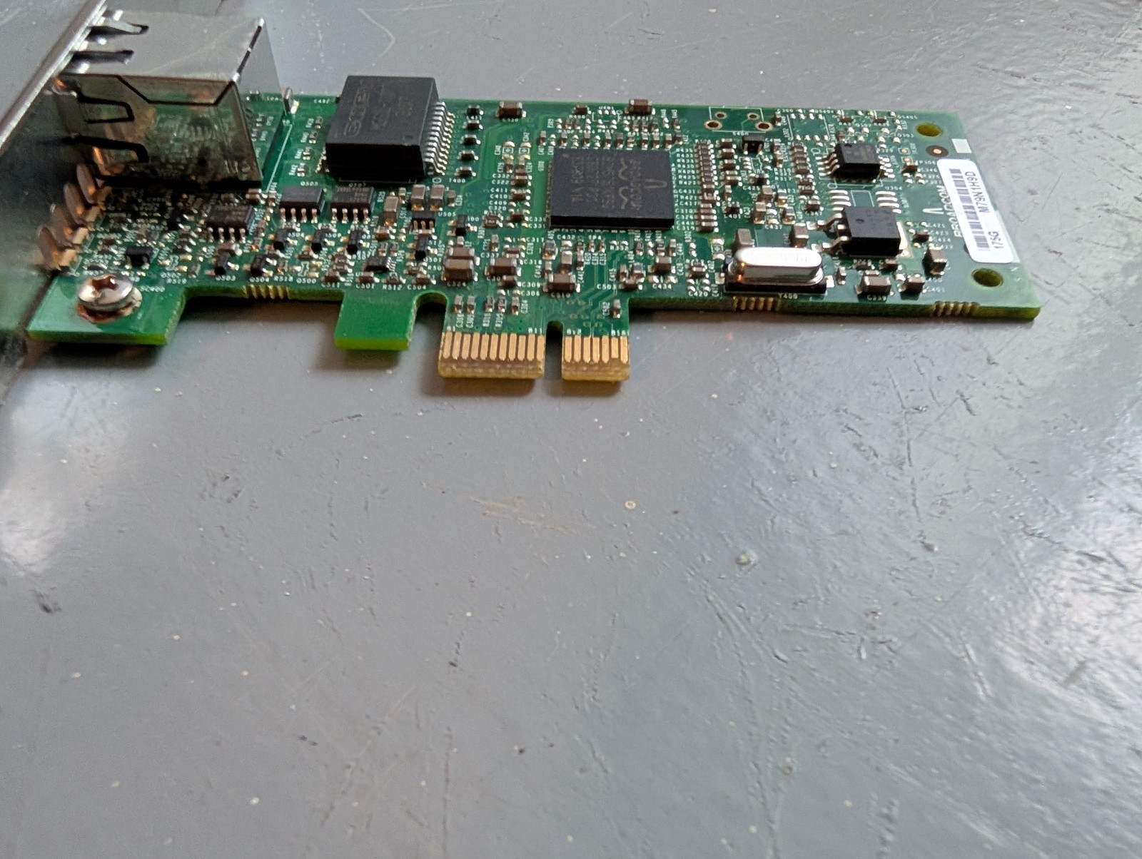 (PACK OF 18) Broadcom PCIe Gigabit Network Cards