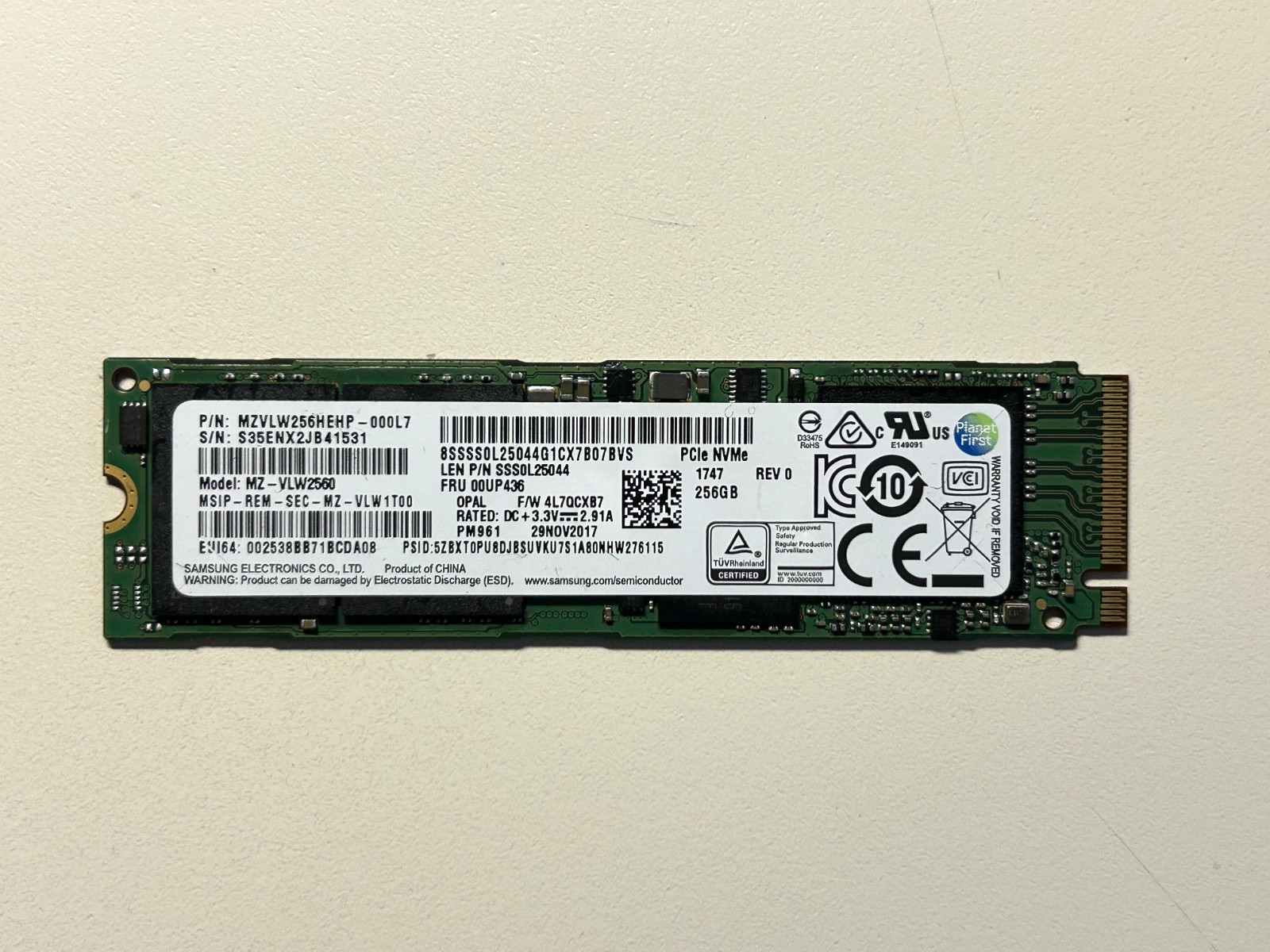 Samsung MZ-VLW2560 NVMe SSD 256GB M.2 PCIe Internal PM961