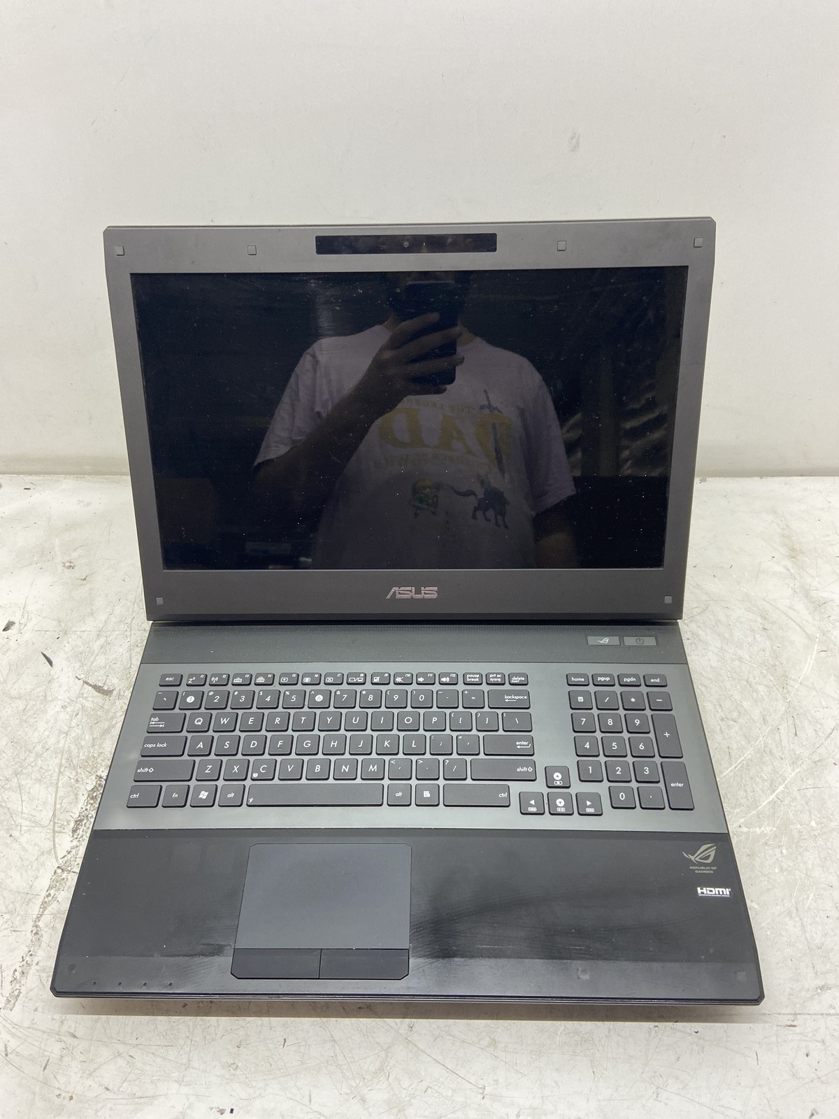 ASUS G74S Intel Core i7-2670QM 2.2 GHz 8 GB NO HDD