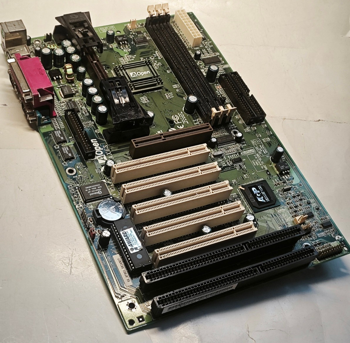 Slot 1 ATX AOpen AX63 *Overcklocking* Motherboard (440BX) + CPU & 128 MB + Bonus