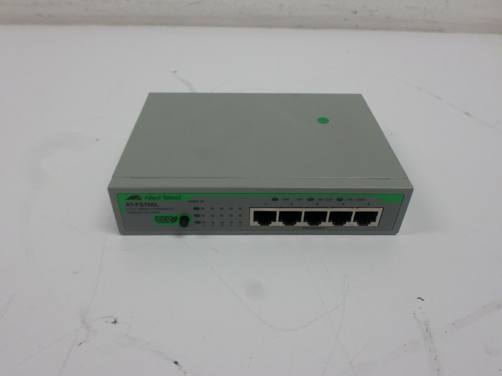 Allied Telesis AT-FS705L 5 Port 10 Base-T / 100 Base-TX Fast Ethernet Switch 