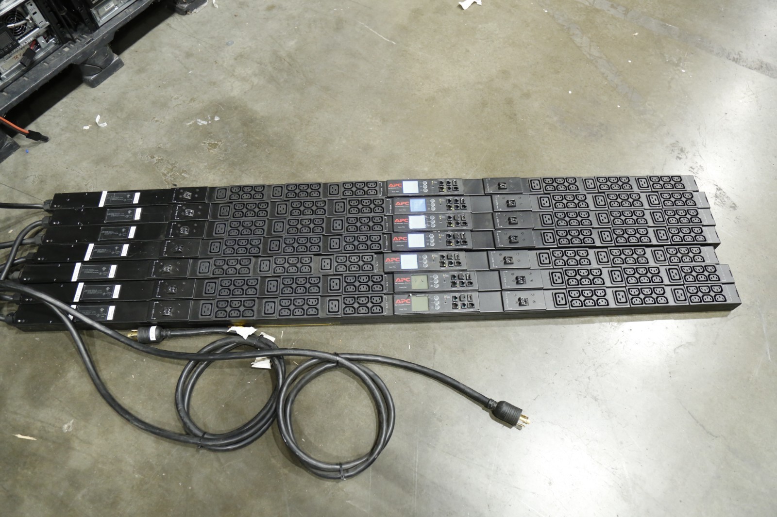 LOT of 7  APC NetShelter Metered Rack PDU AP8841 L6-30P, 208V, 30A, C13, C19