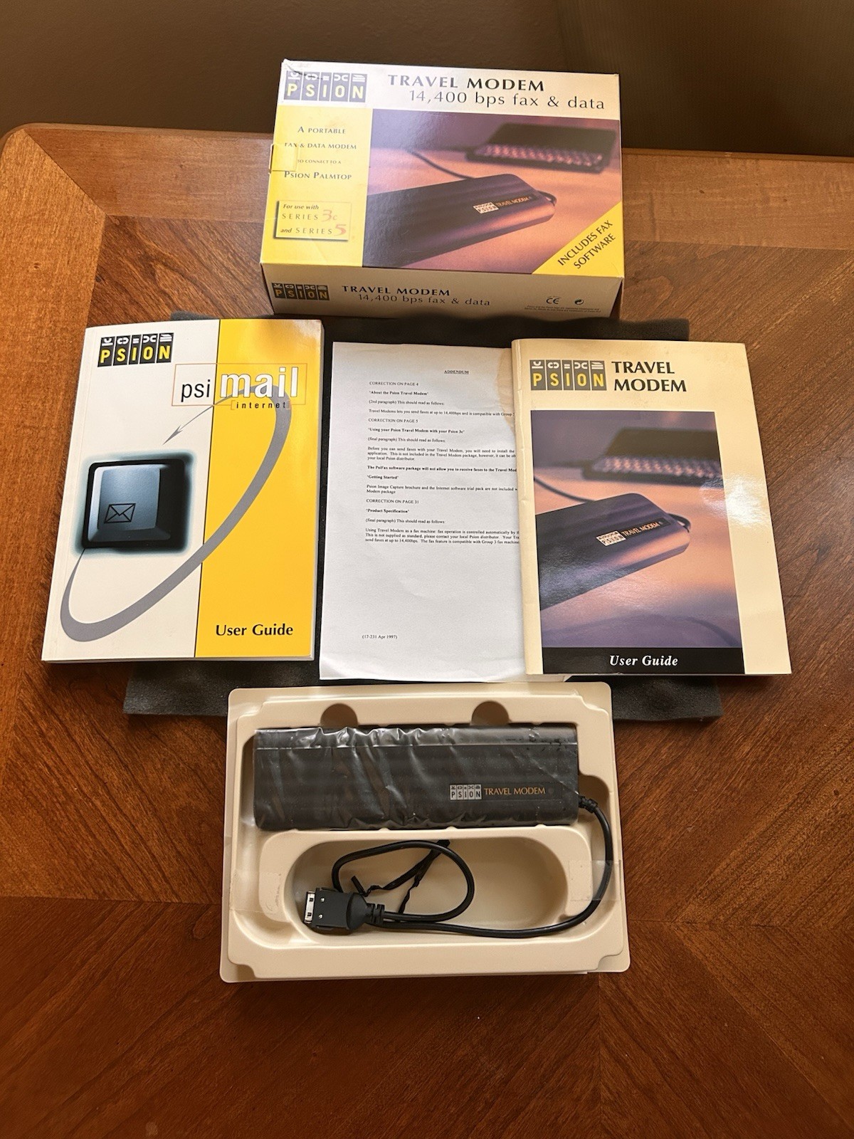 Psion Travel Modem 14.4K Fax & Data 3c Series 5 Box + Manuals