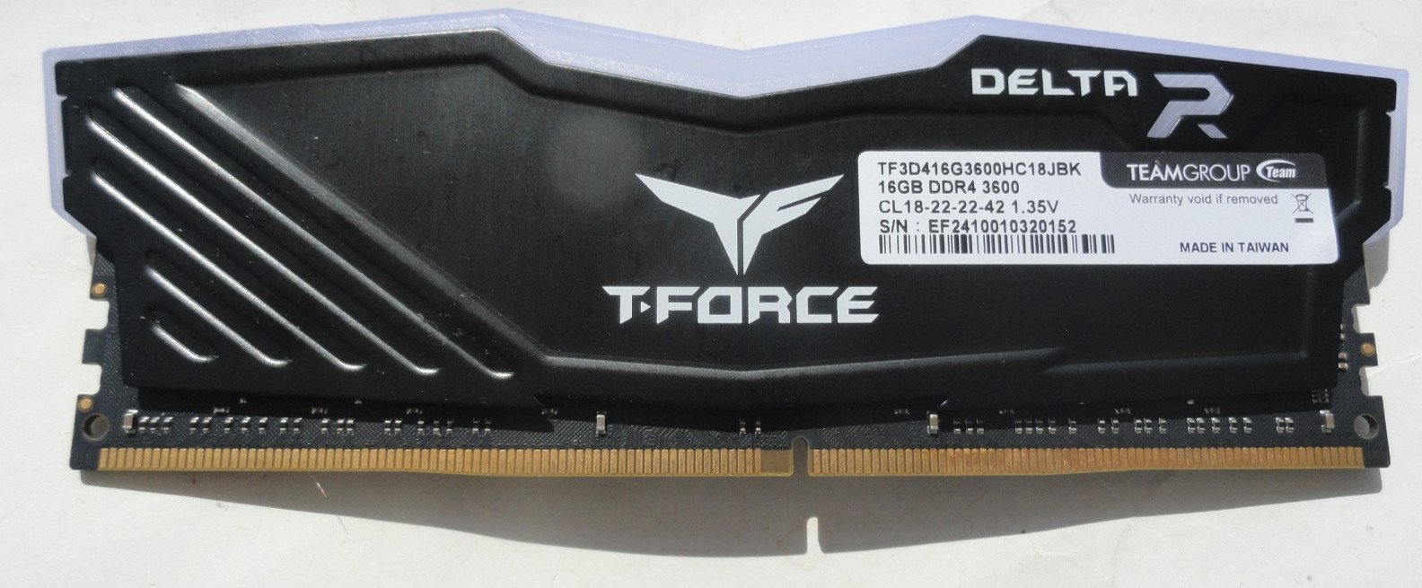 SINGLE 16GB DDR4 TEAMGROUP T-Force Delta R 3600 DIMM RAM TF3D416G3600HC18JBK