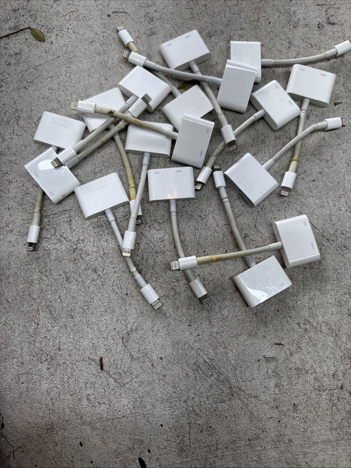 Lot 17 Genuine Apple Lightning to Digital AV Adapter  HDMI & Lightning -Parts