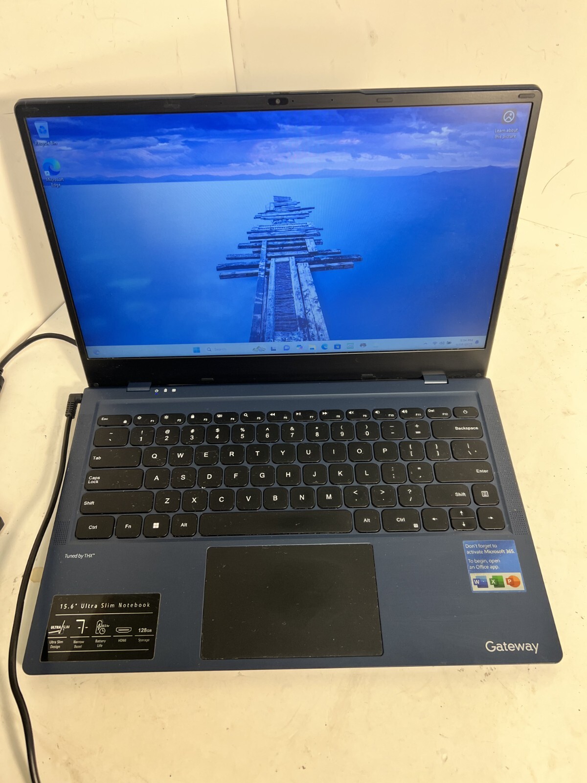 Gateway Blue GWNC21524-BL 15.6" HD Celeron Intel UHD Graphics 4GB Ram As-Is READ